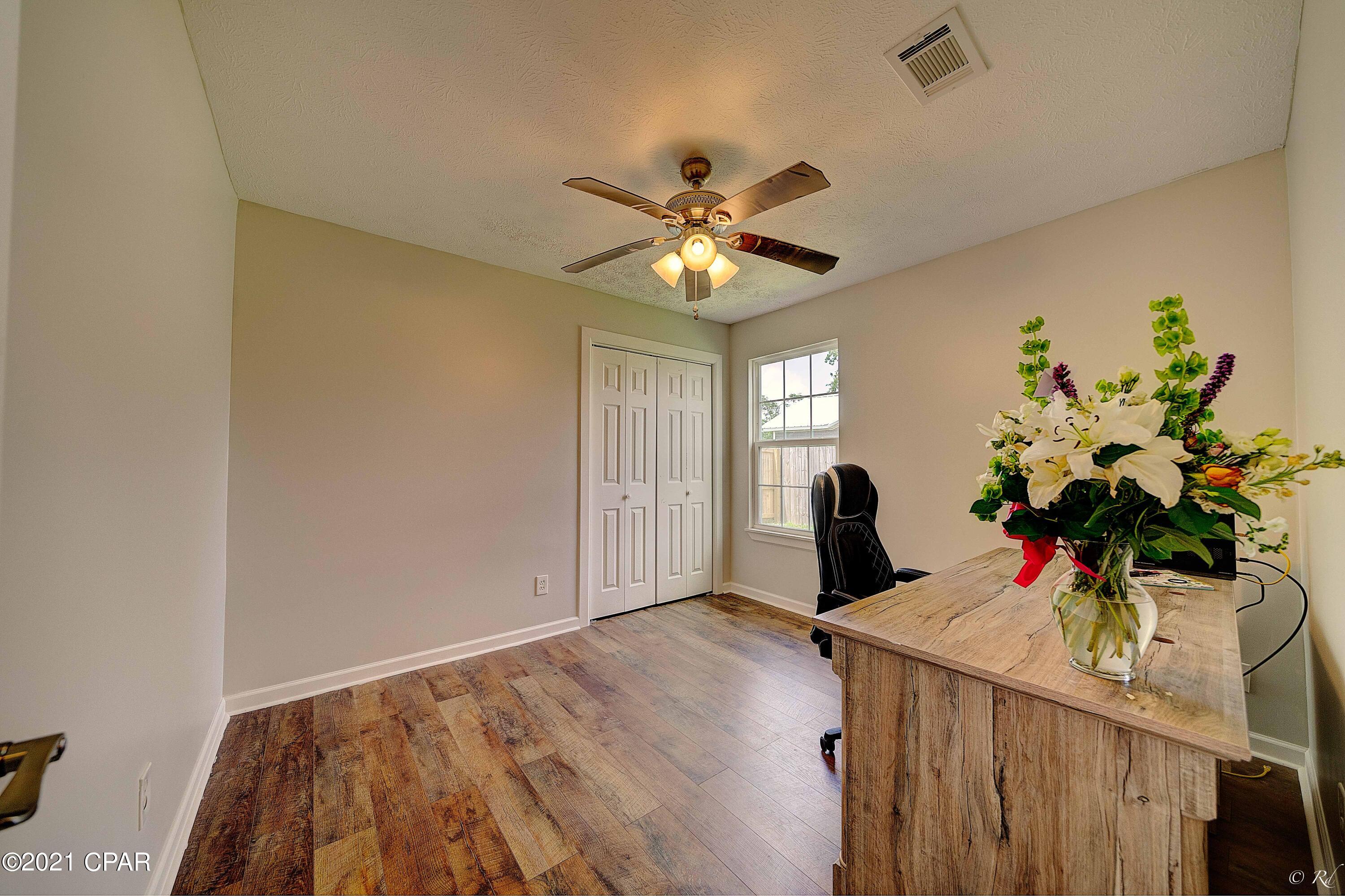 Sweetwater Village N Ph I - Residential