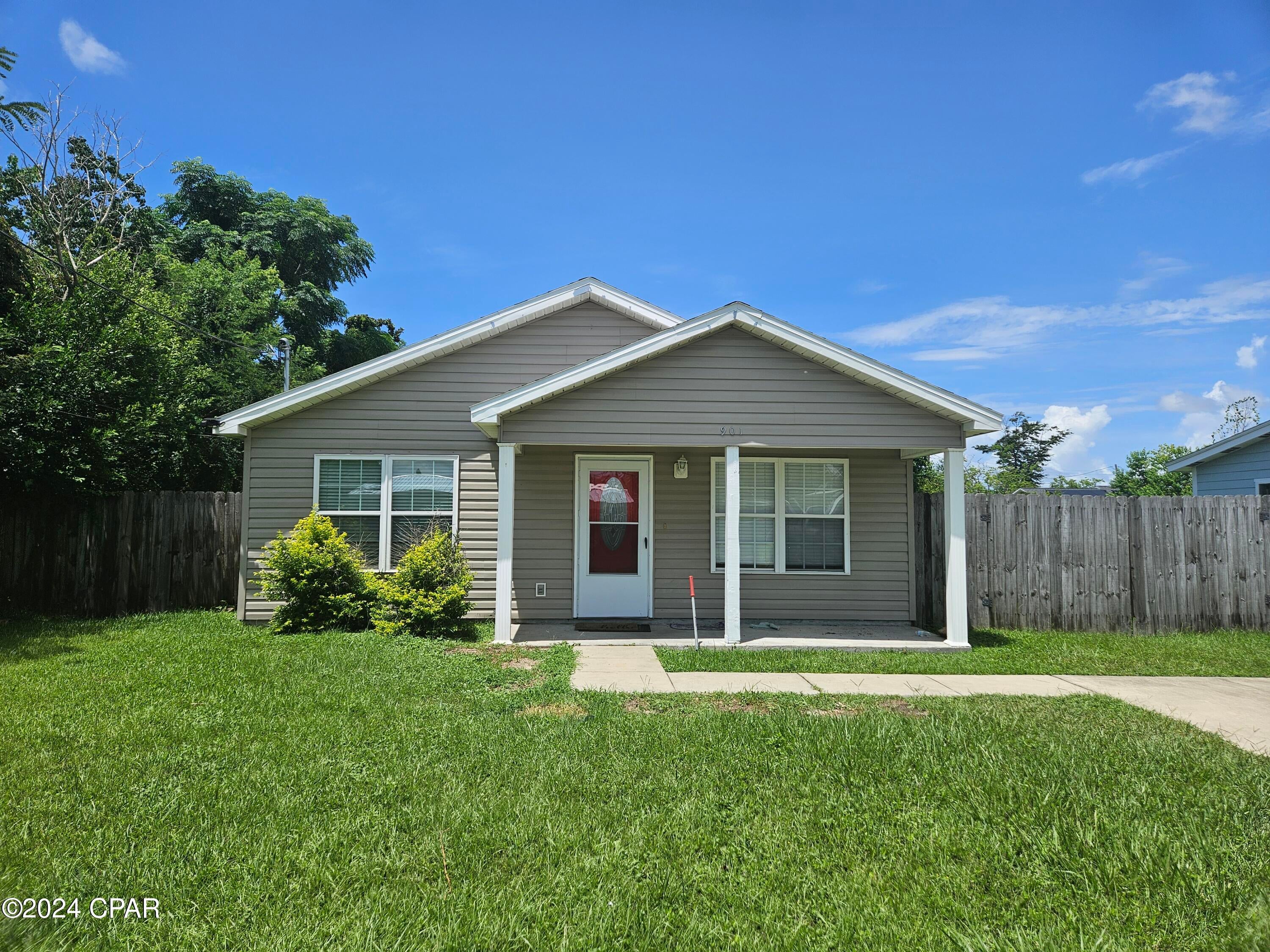 Single story home located in Springfield close to schools and Tyndall AFB. This home features an eat-in kitchen with tile flooring, a small covered patio, and a fenced backyard. There is a storage shed in the backyard that tenants may use as well.

*1/2 off security deposit for active military

*All pets are part of the application process and subject to the homeowner's approval. If approved, $50/mo pet rent per pet