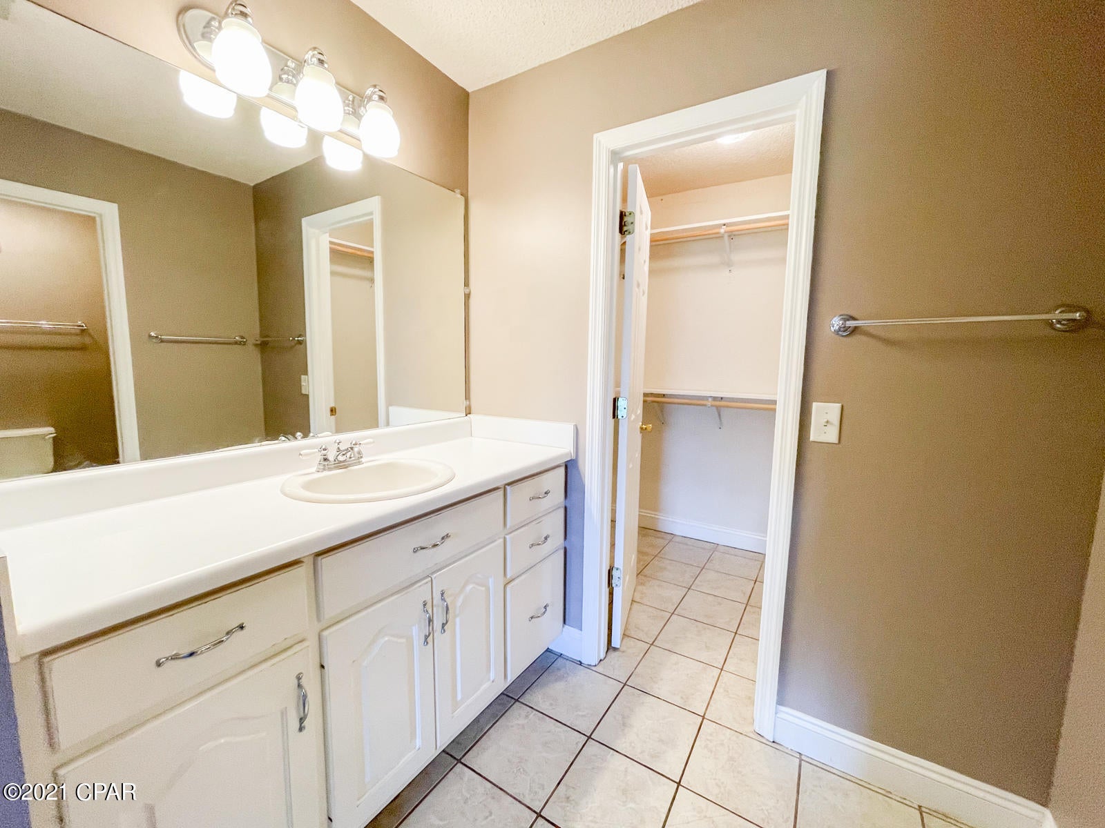 Hidden Pines Phase VI - Residential