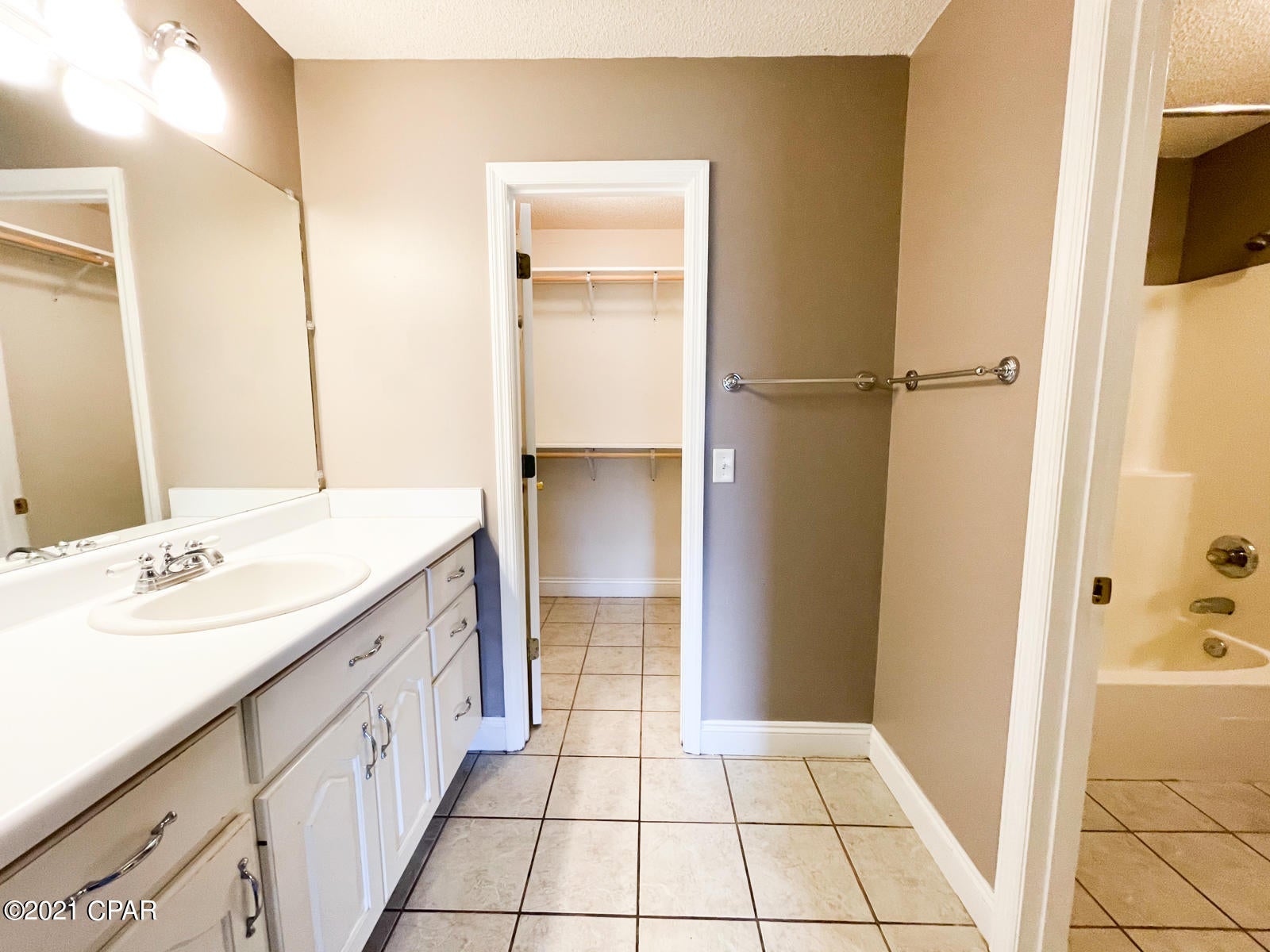 Hidden Pines Phase VI - Residential