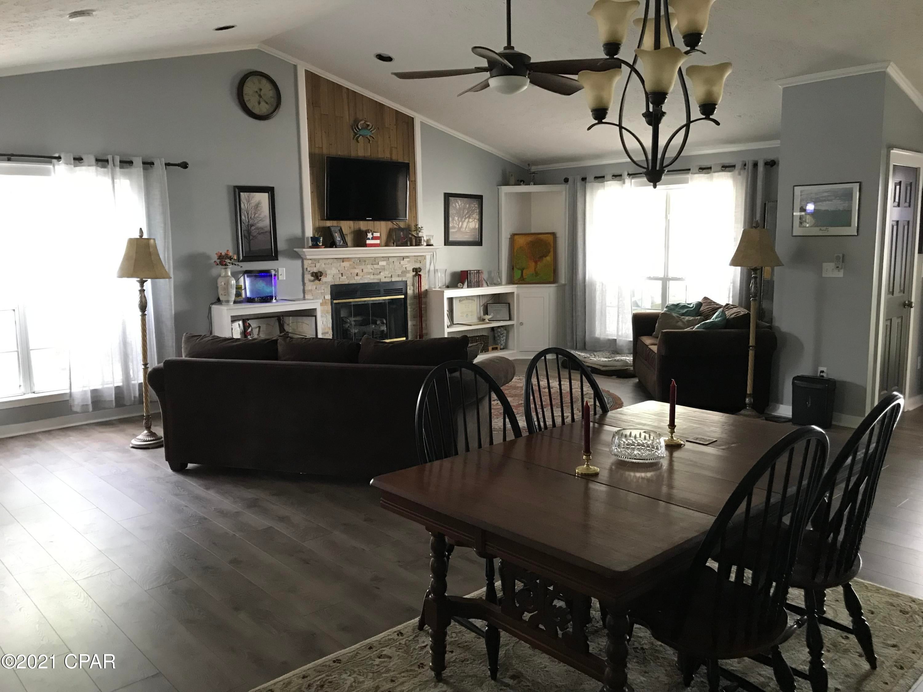 Bid-A-Wee North 1st Add - Residential