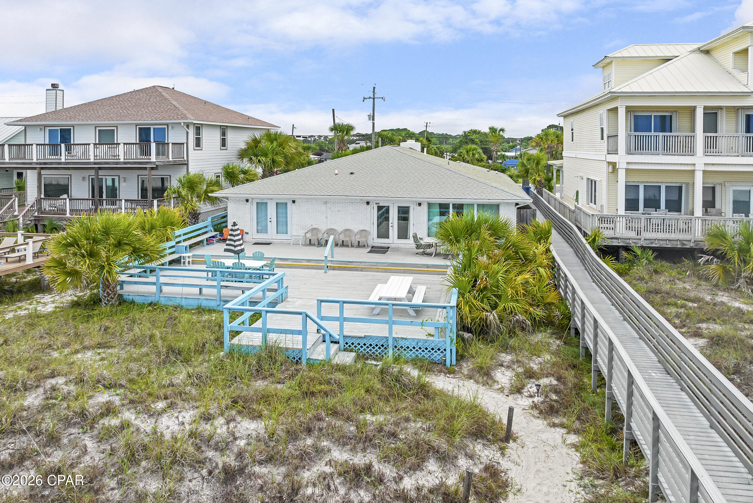 Lullwater Beach - Residential