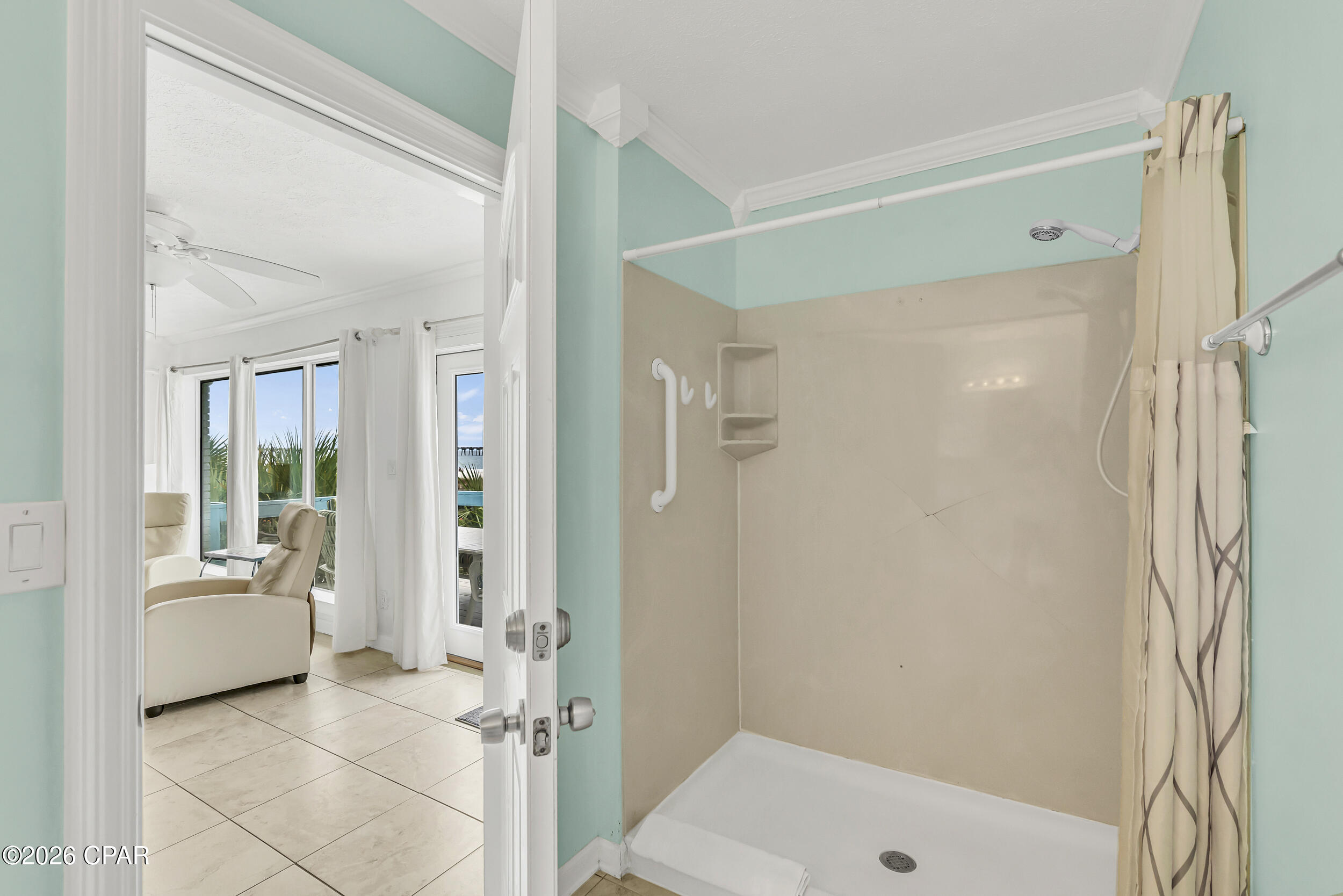Lullwater Beach - Residential