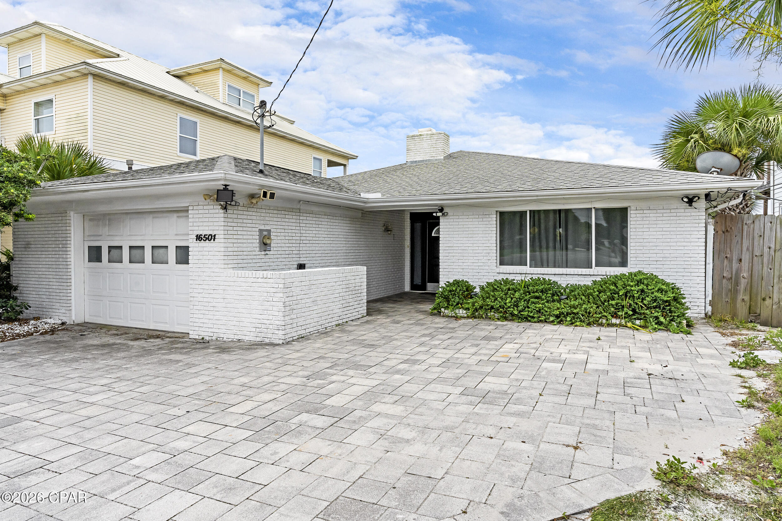 Lullwater Beach - Residential