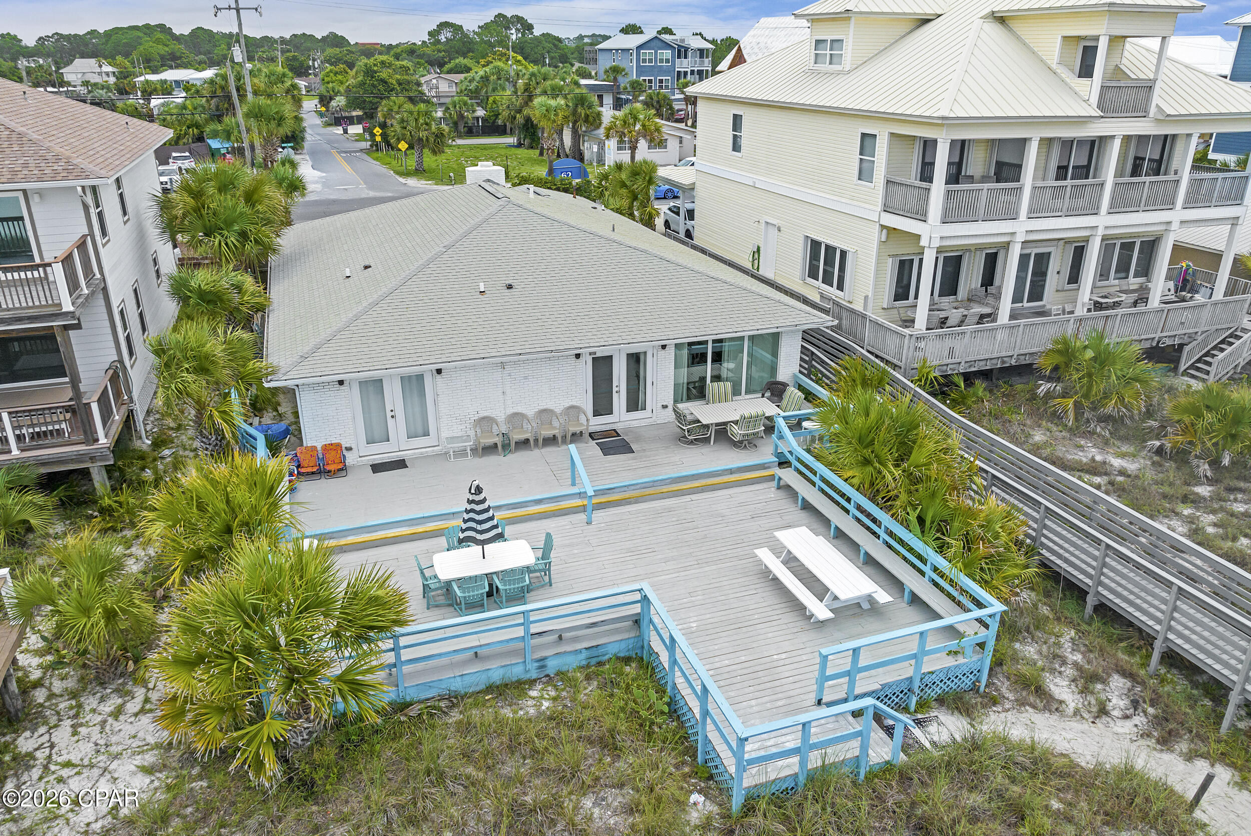 Lullwater Beach - Residential