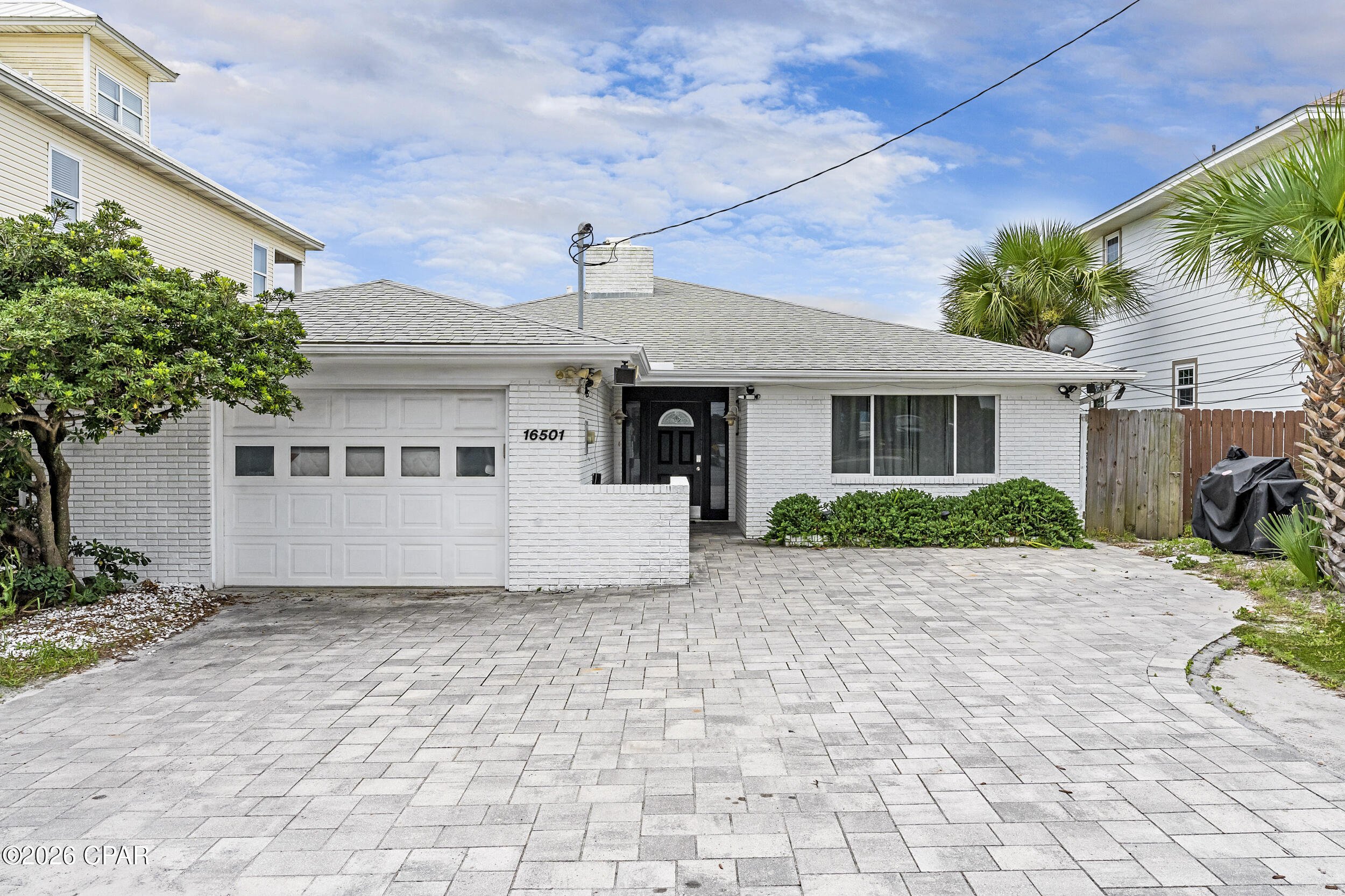 Lullwater Beach - Residential
