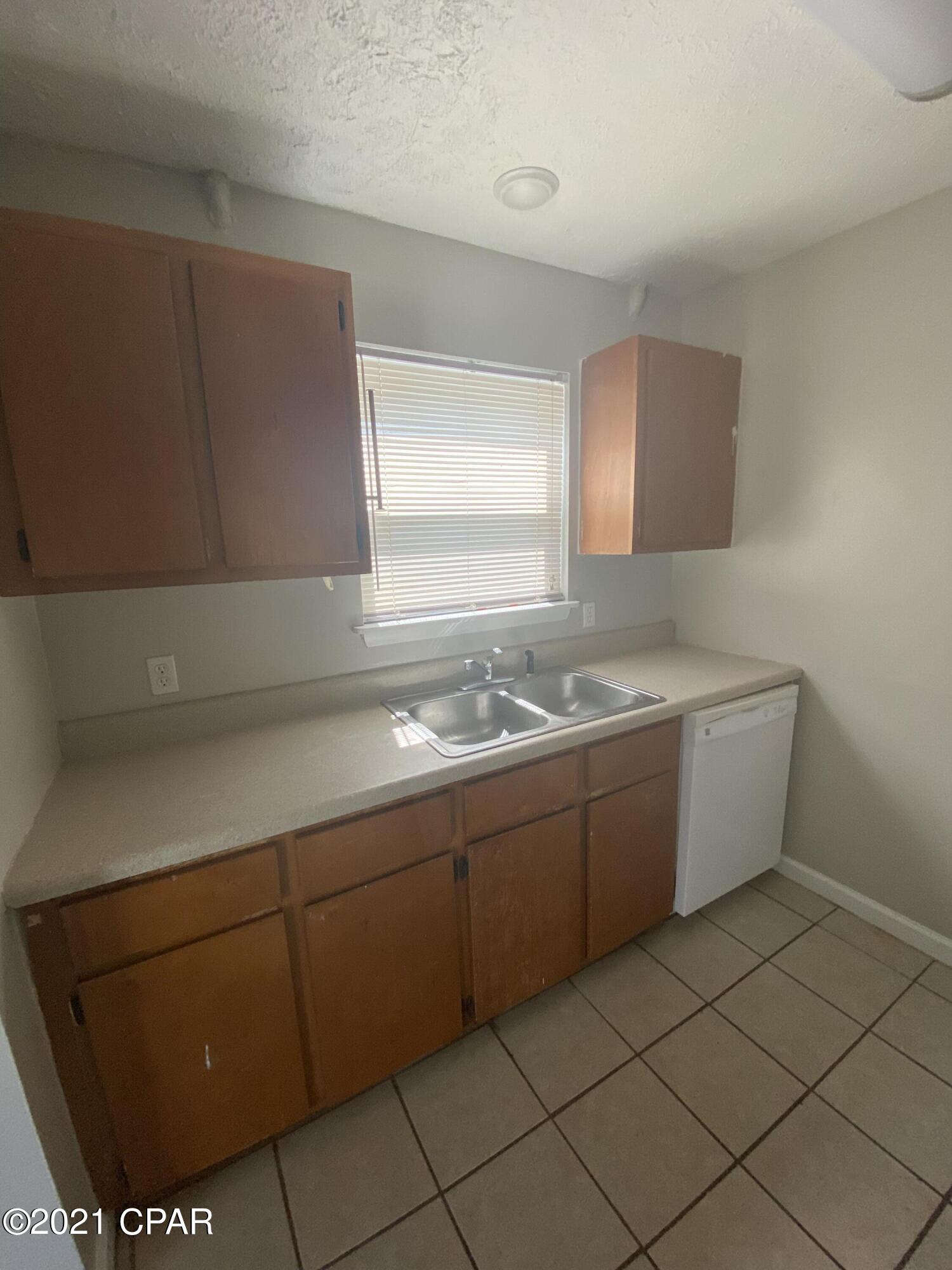 Ware Estate - Residential Lease