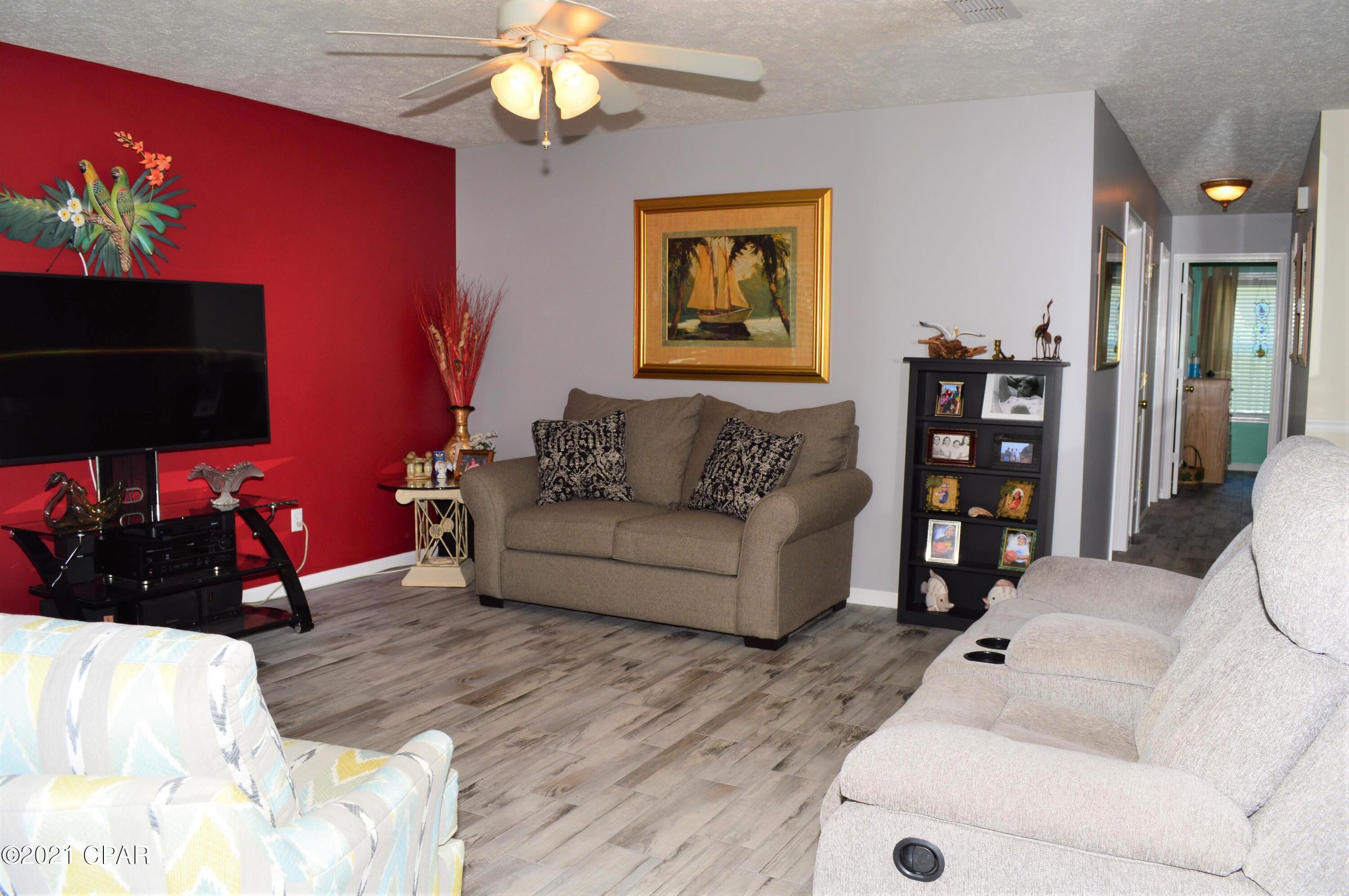Hutchison's 2nd To Bahama Bch - Residential