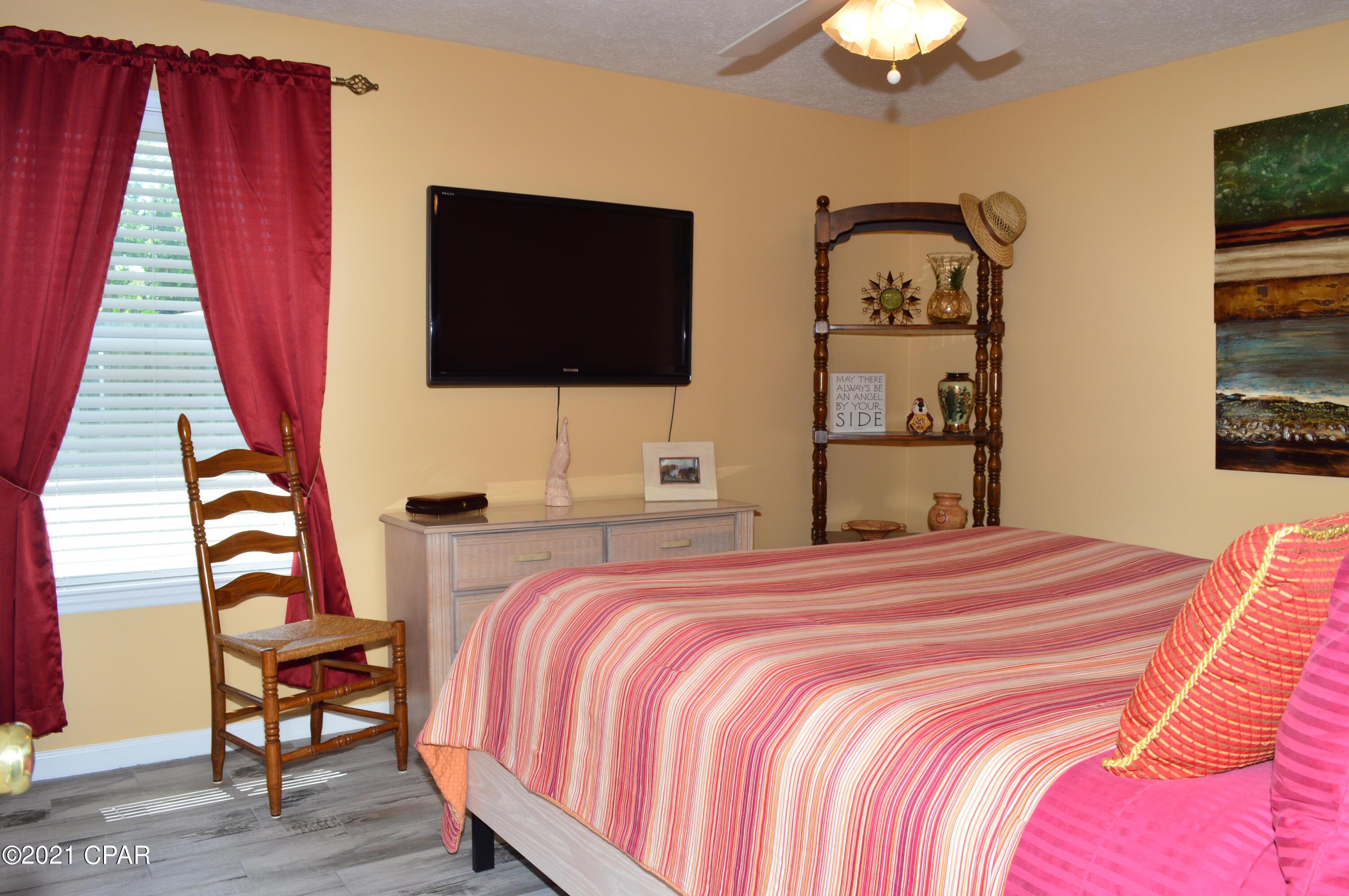 Hutchison's 2nd To Bahama Bch - Residential