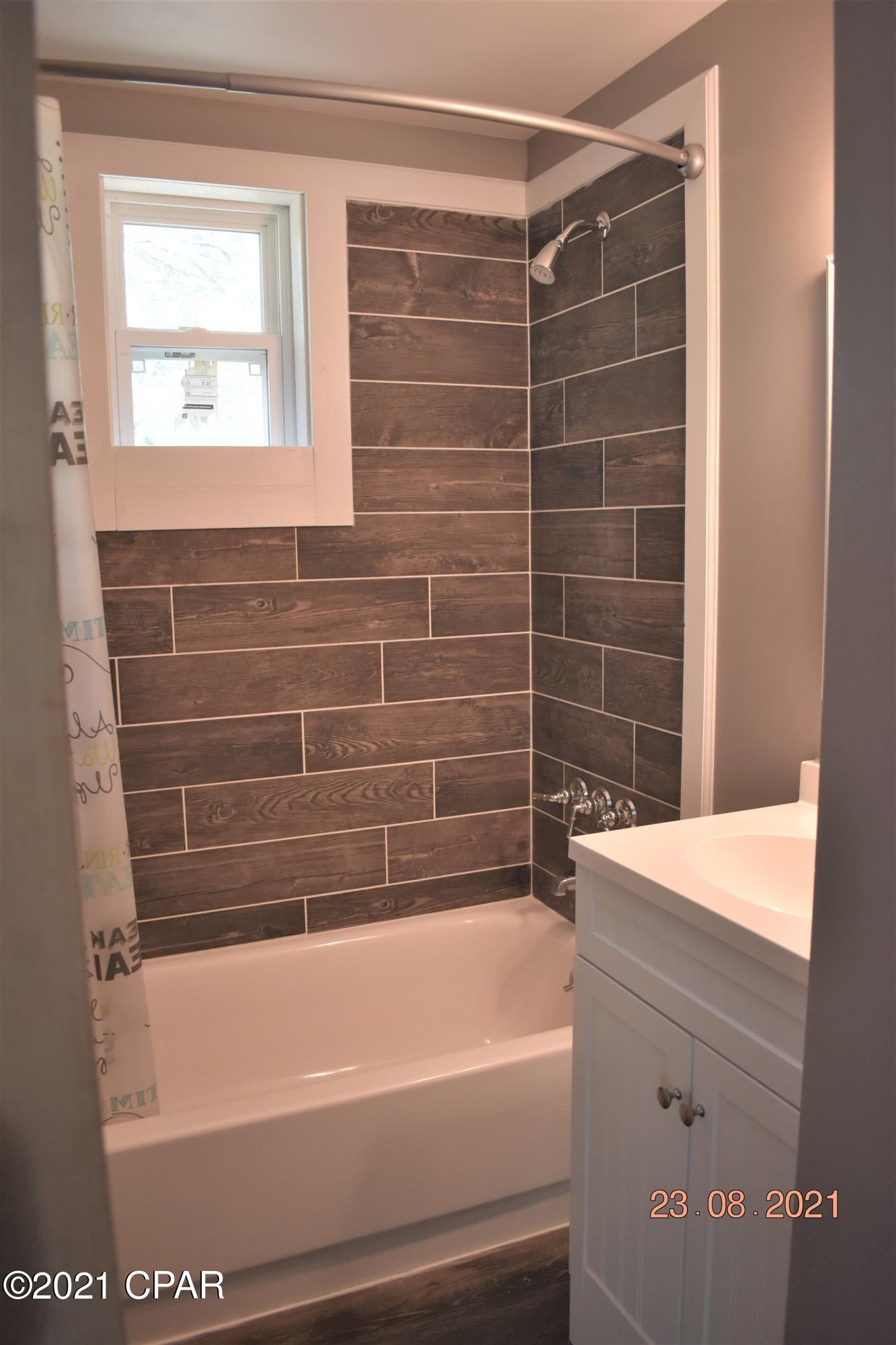 Sunny Hills Unit 4 - Residential