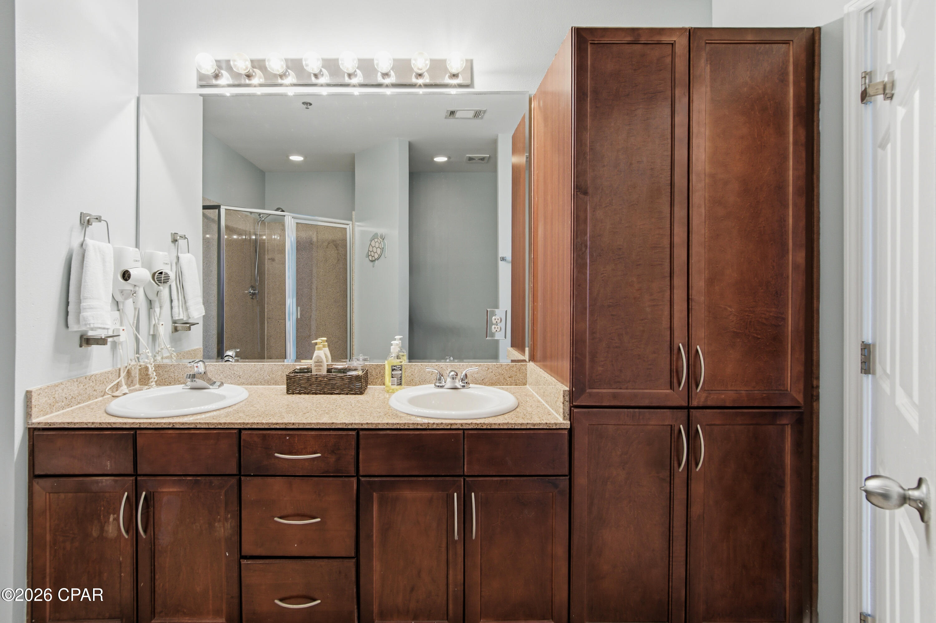 Laketown Wharf - Residential