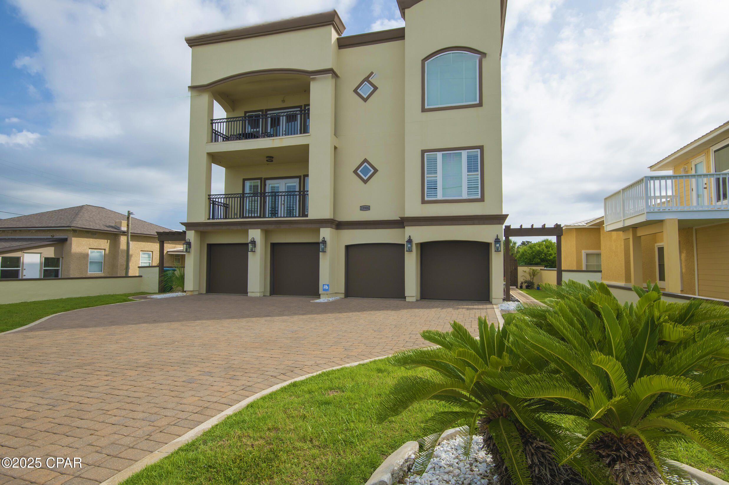 Bare Footin Condominium - Residential
