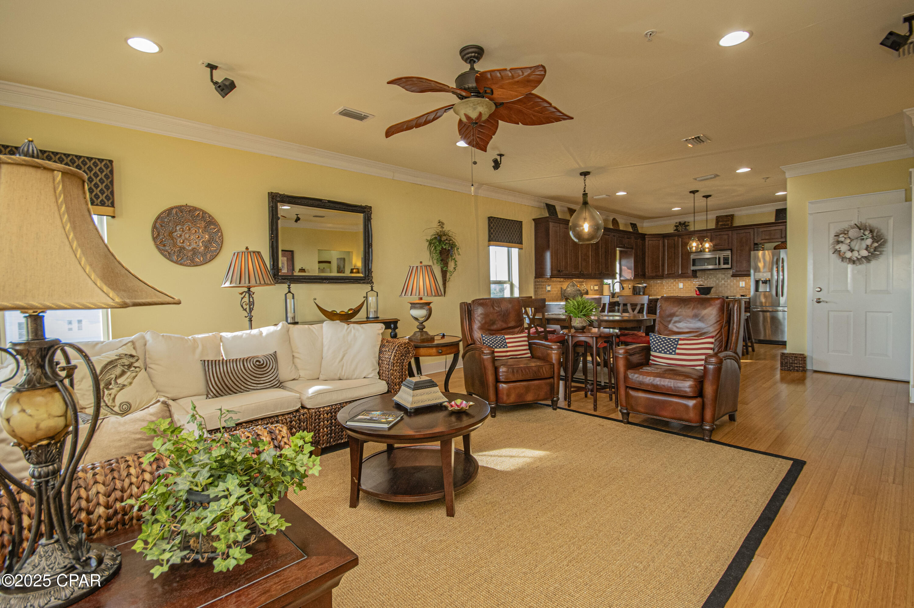 Bare Footin Condominium - Residential