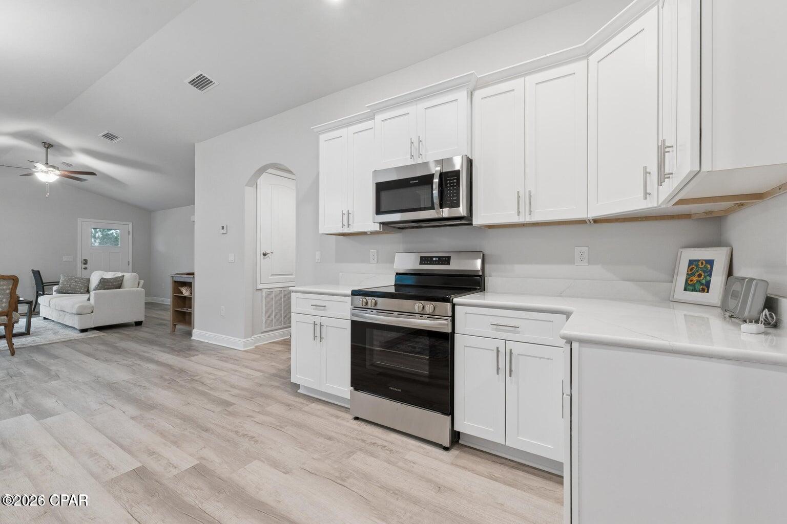 [No Recorded Subdiv] - Residential Lease