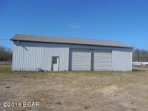 Would make a good paint and body shop or mechanics shop. All fenced and ready to be operational.