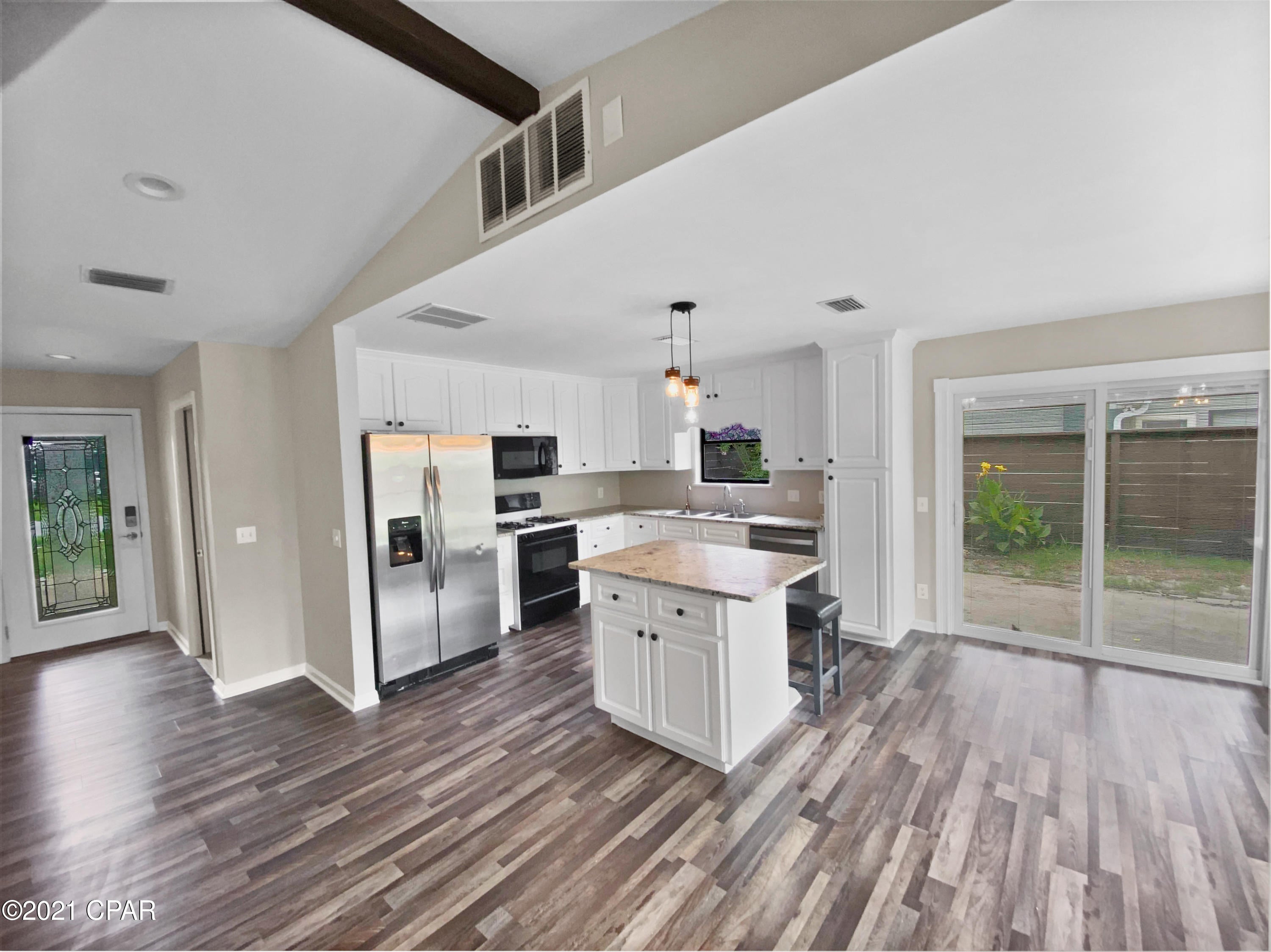 Pine Forest Est Ph 1 - Residential