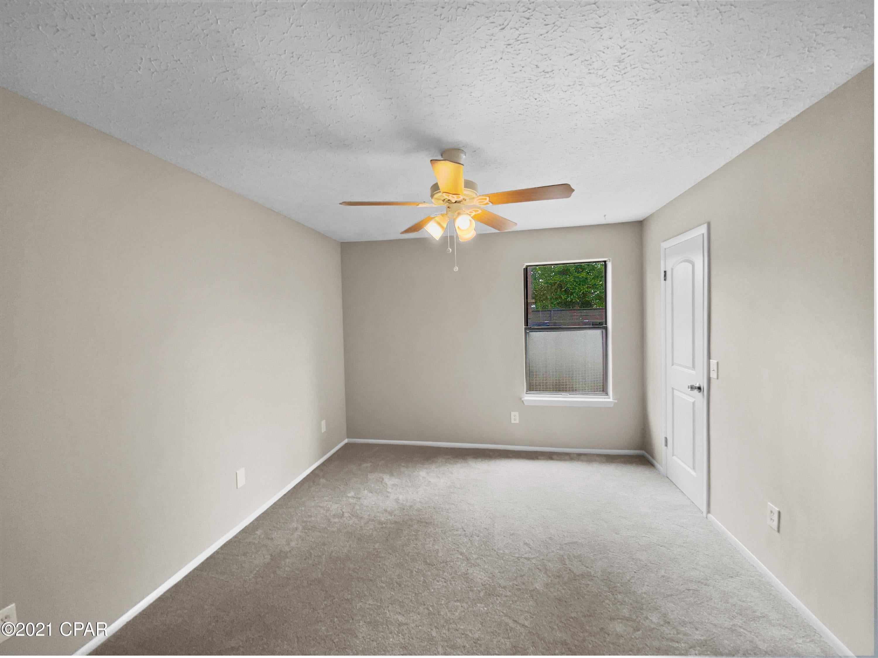 Pine Forest Est Ph 1 - Residential