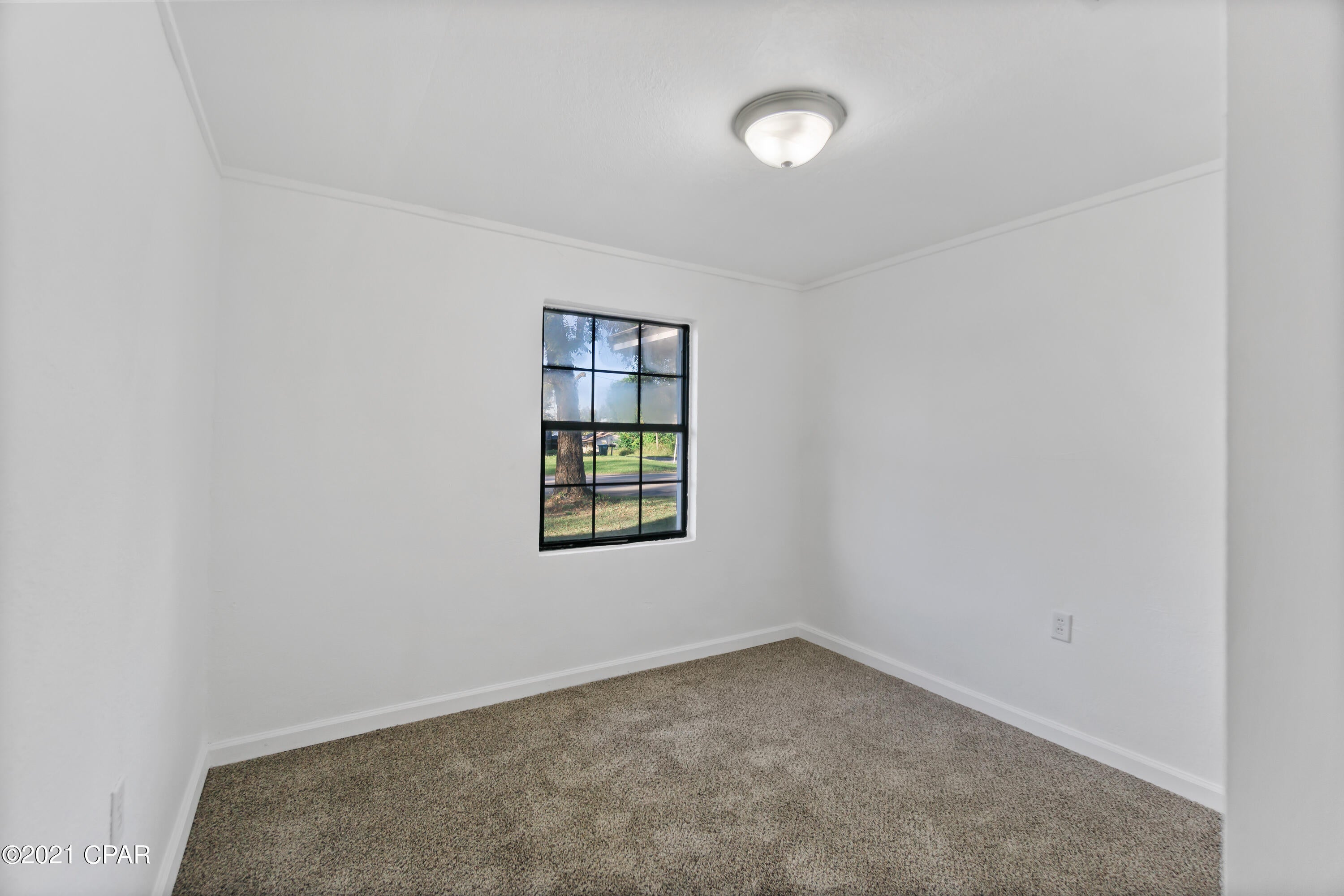 Miltonia & South Marianna - Residential