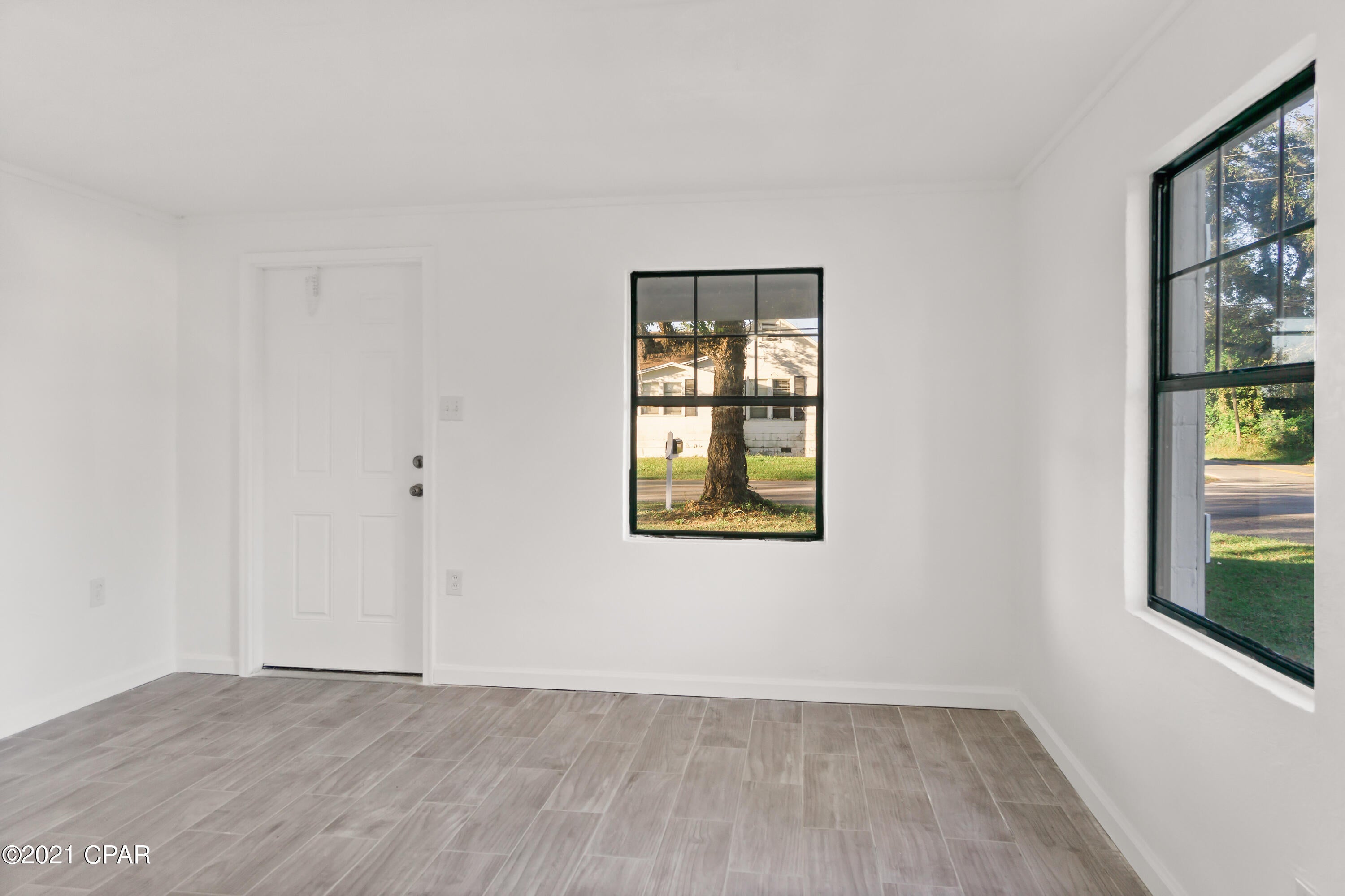 Miltonia & South Marianna - Residential