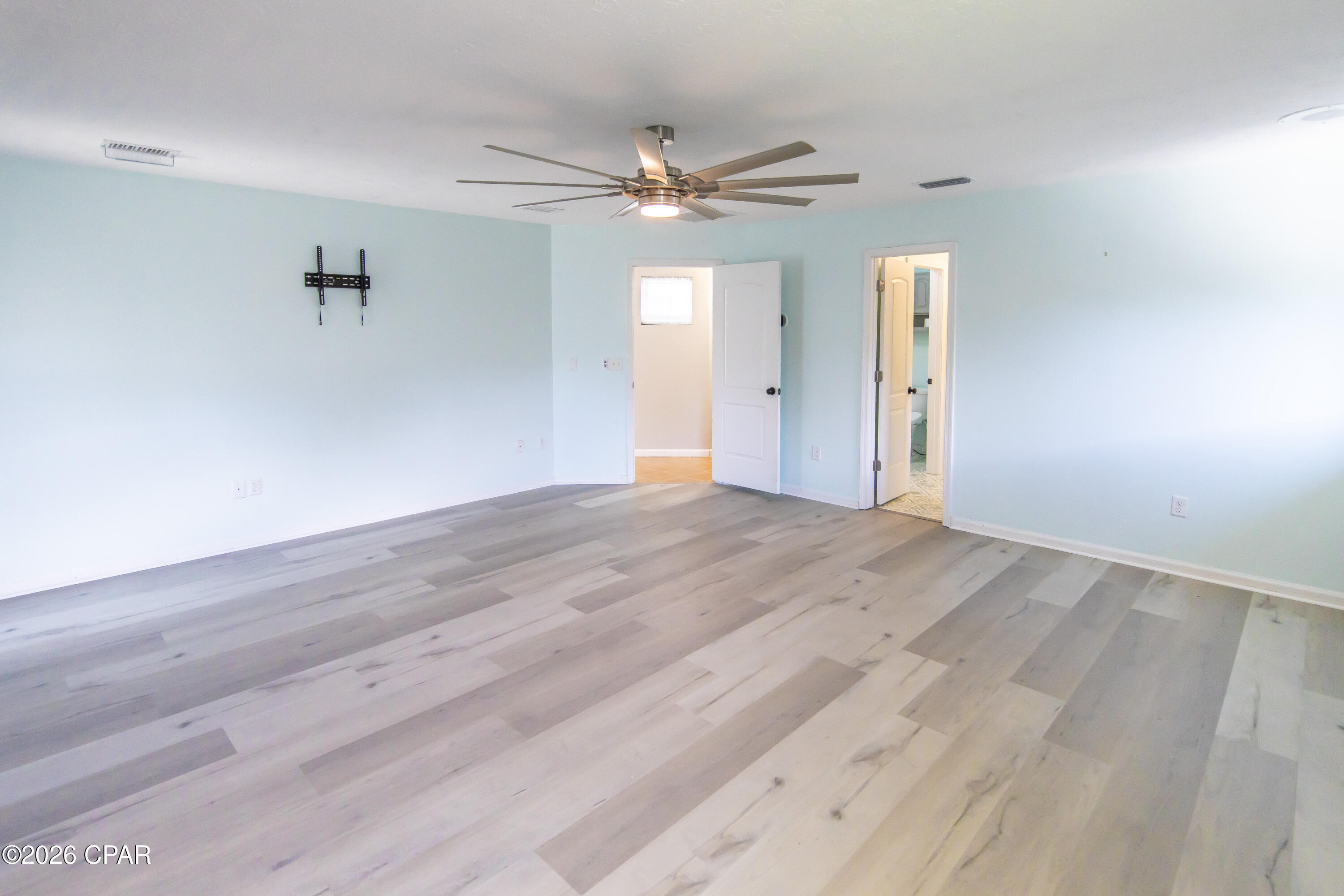 Colony Club - Residential