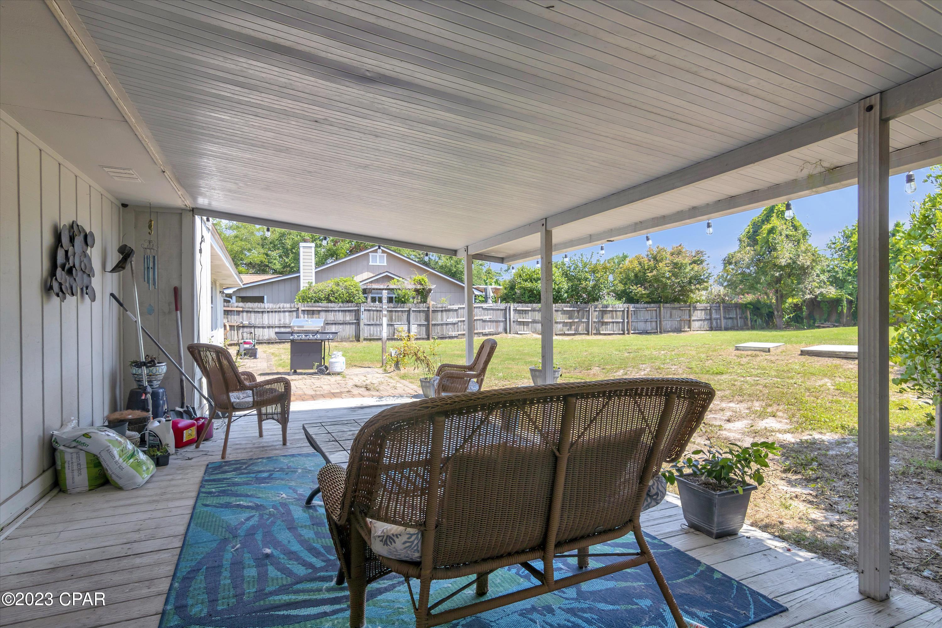 North Lagoon Oaks 5th - Residential