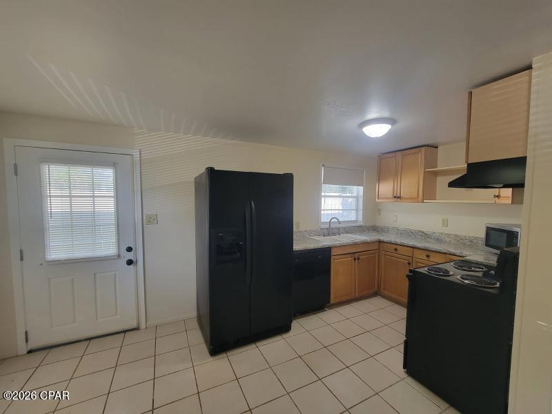 [No Recorded Subdiv] - Residential Lease