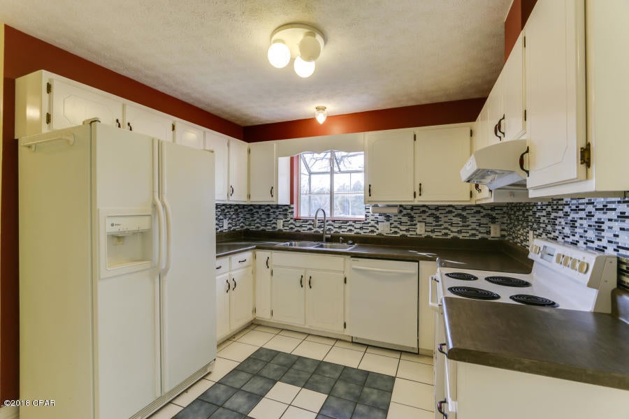 Cooks Bayou Est - Residential