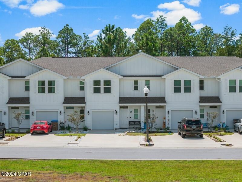 Hathaway Townhomes - Residential Lease