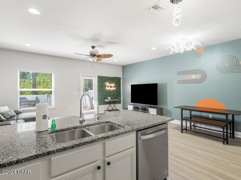 Hathaway Townhomes - Residential Lease
