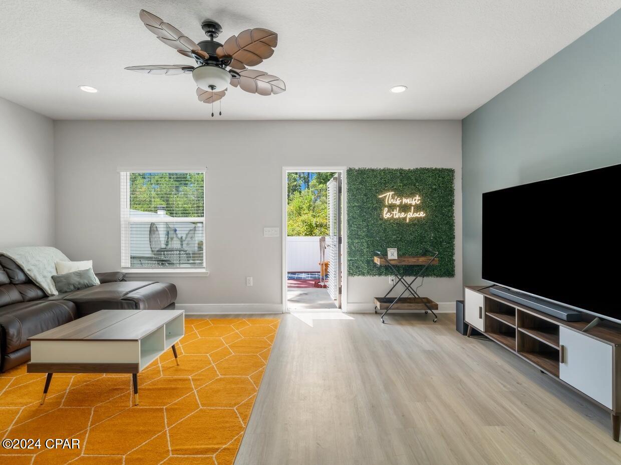 Hathaway Townhomes - Residential Lease
