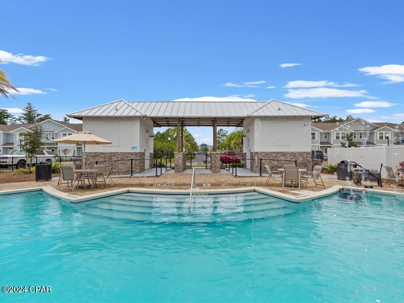 Hathaway Townhomes - Residential Lease