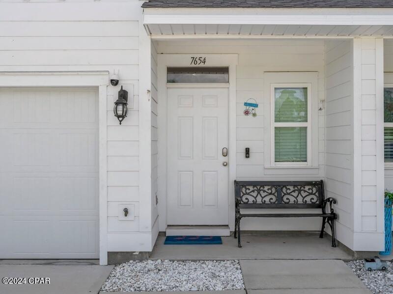 Hathaway Townhomes - Residential Lease