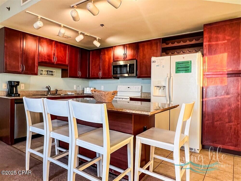 Laketown Wharf - Residential