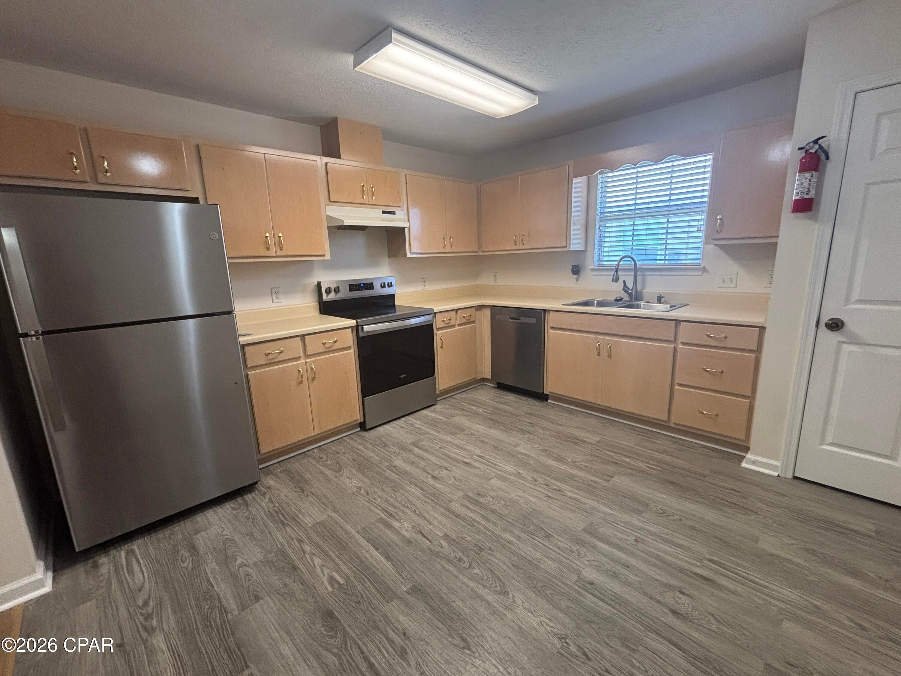 [No Recorded Subdiv] - Residential Lease