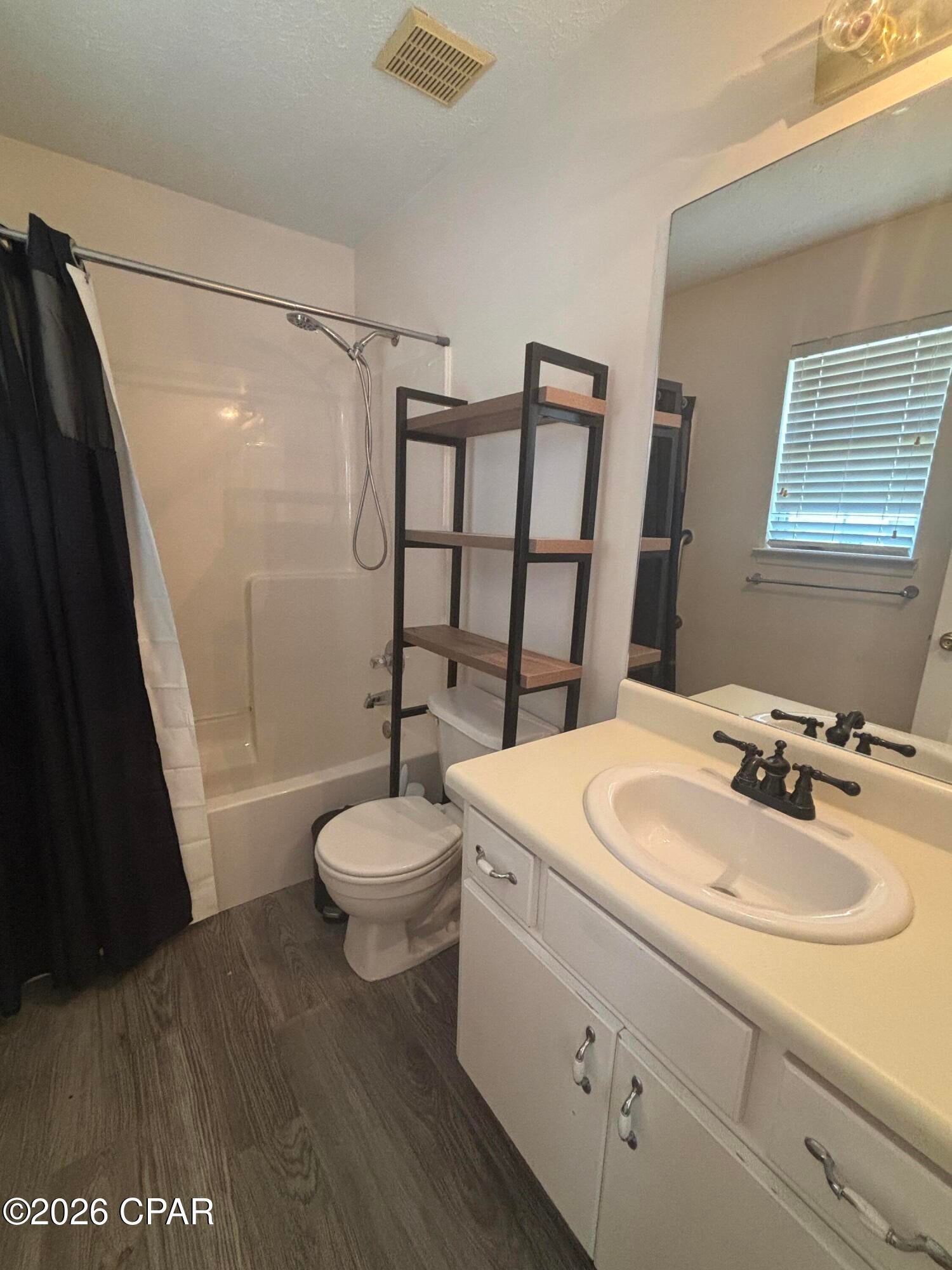[No Recorded Subdiv] - Residential Lease