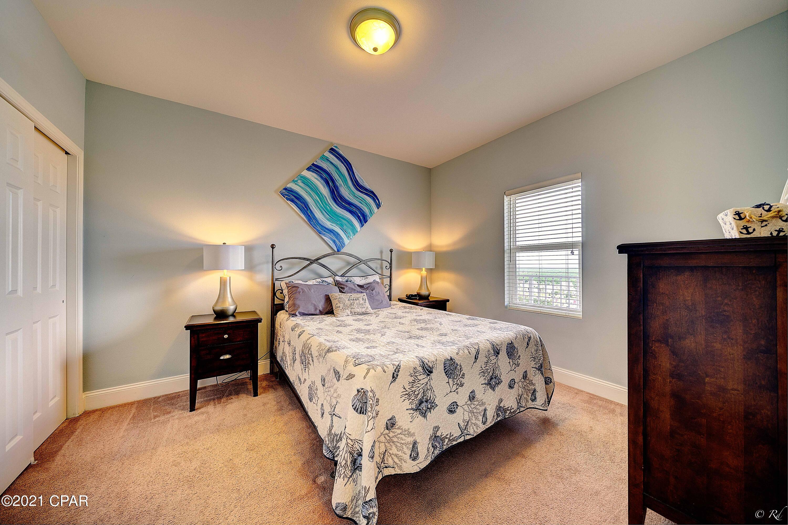 Laketown Wharf - Residential
