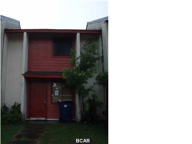 Two story two bedroom town home in Venetian Village. With a little TLC this could be a good rental property or starter home. No HOA fees. - Employees and family members residing with employees of JPMorgan Chase Bank, N.A, its affiliates or subsidiaries are strictly prohibited from directly or indirectly purchasing any property owned by JPMorgan Chase Bank, N.A.
