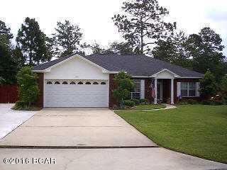 Well maintained home in popular Mowat Highlands subdivision.  Open floor plan, breakfast area, fireplace, and separate dining room.  Split bedroom plan, large master with roomy master bath, jetted tub, separate shower, double vanities, and walk in closet. laundry room, two car garage and extra driveway with room on side of home for boat and RV parking.  Covered patio in totally fenced backyard with privacy of woods behind.
