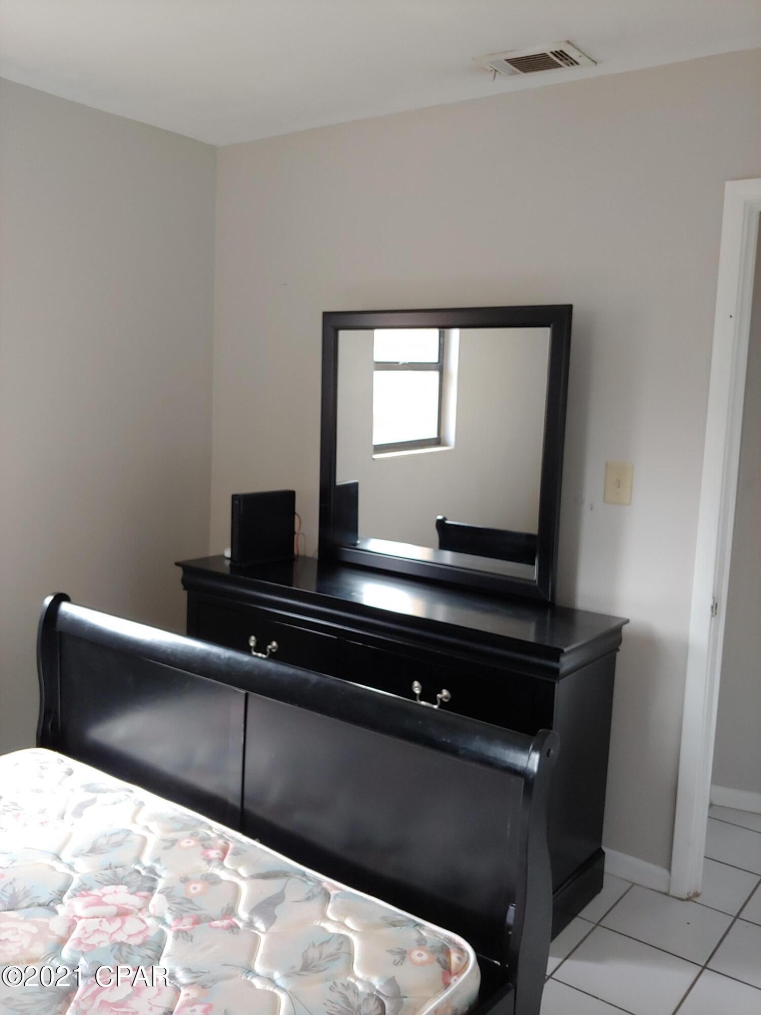 Crescent Beach Unit 1 - Residential Lease