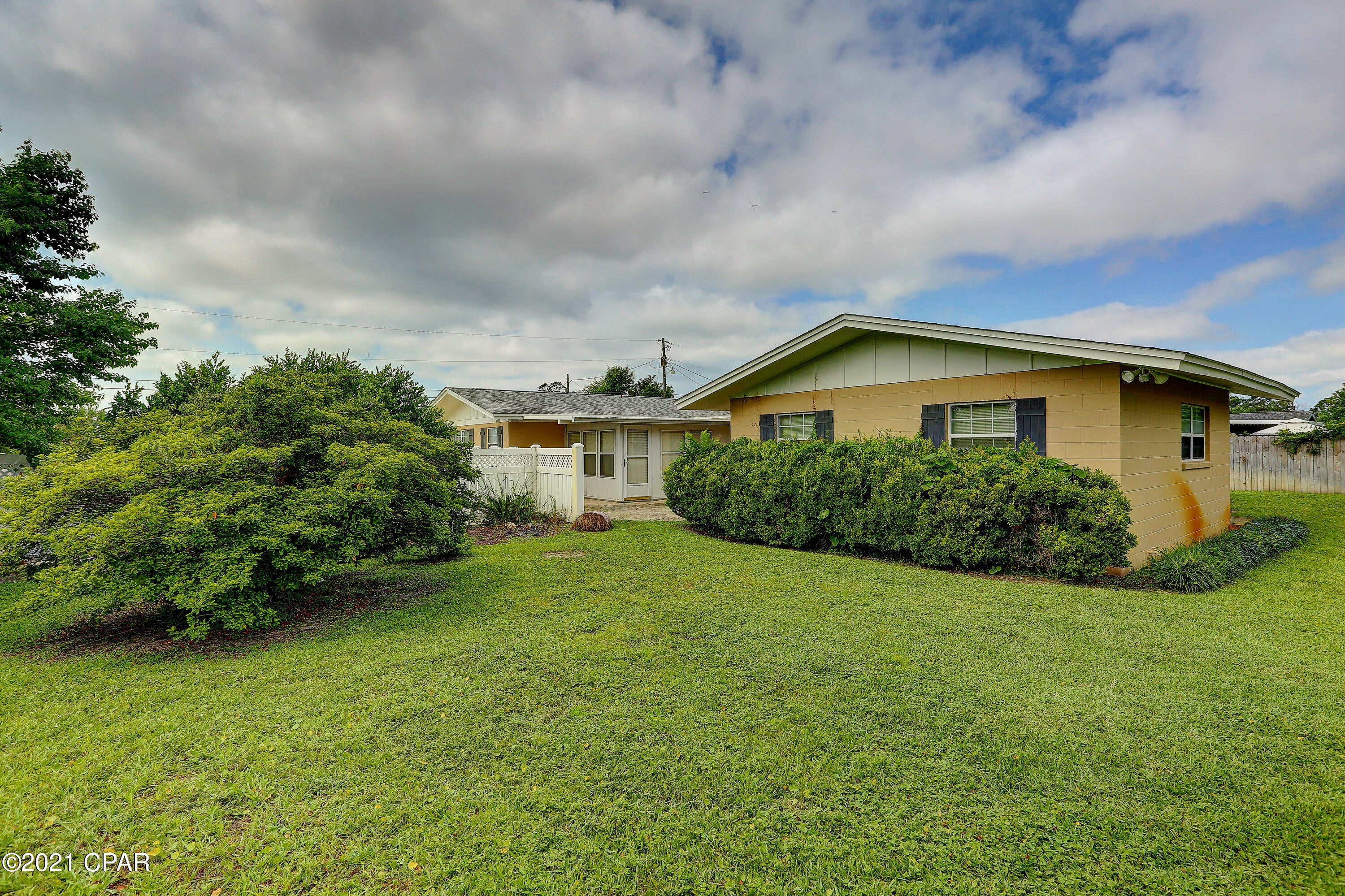 Island View Estates - Residential