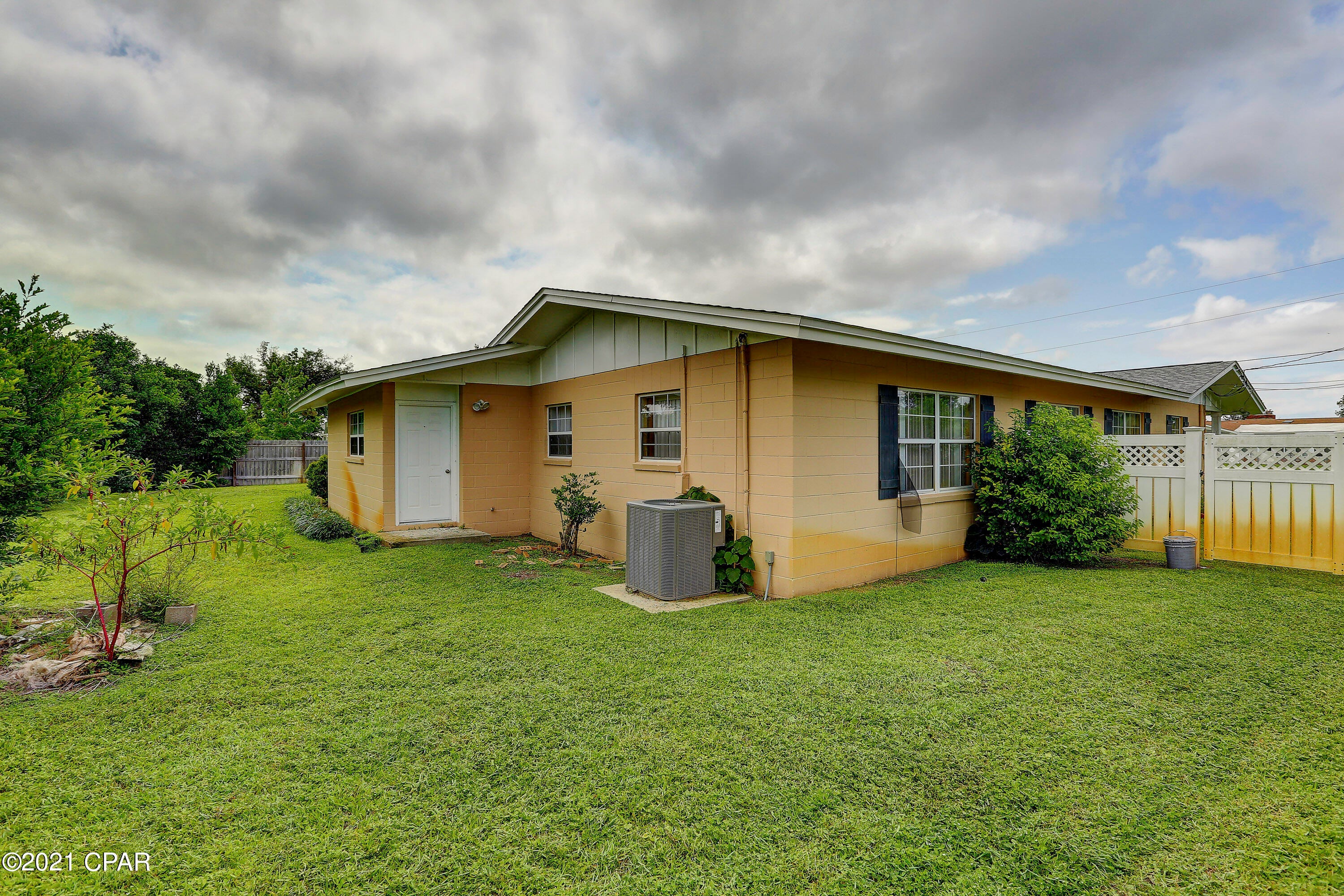 Island View Estates - Residential