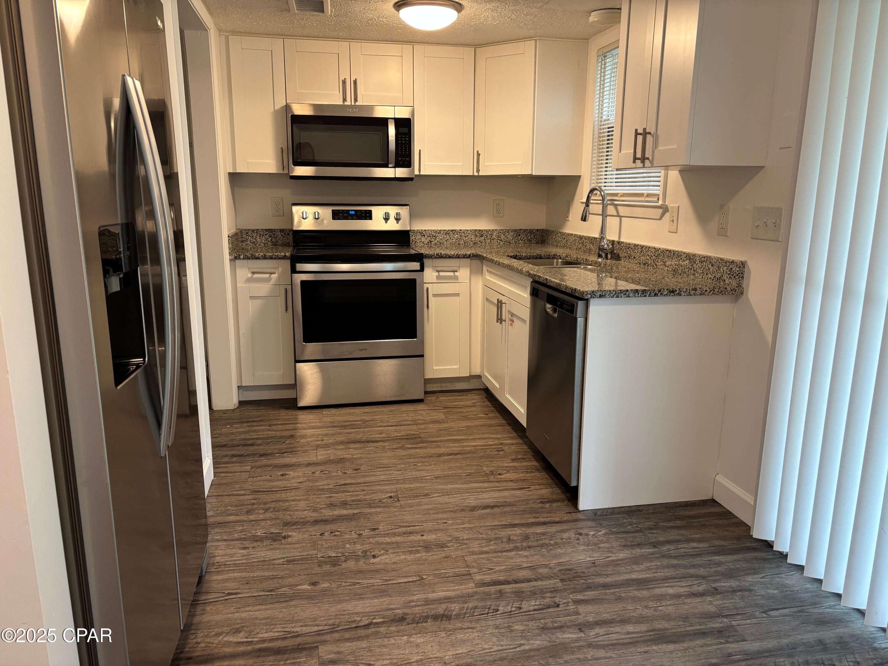 [No Recorded Subdiv] - Residential Lease