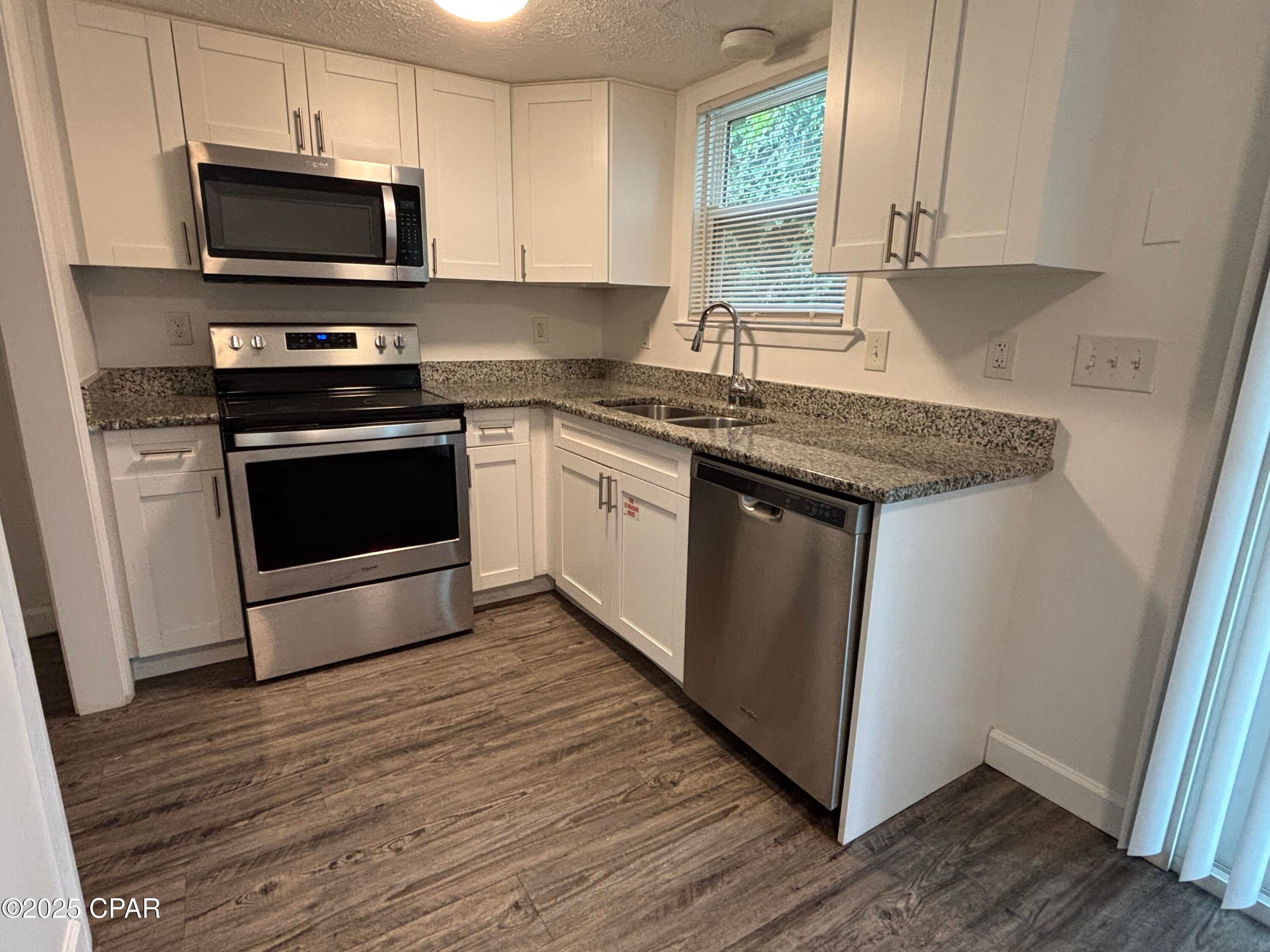 [No Recorded Subdiv] - Residential Lease
