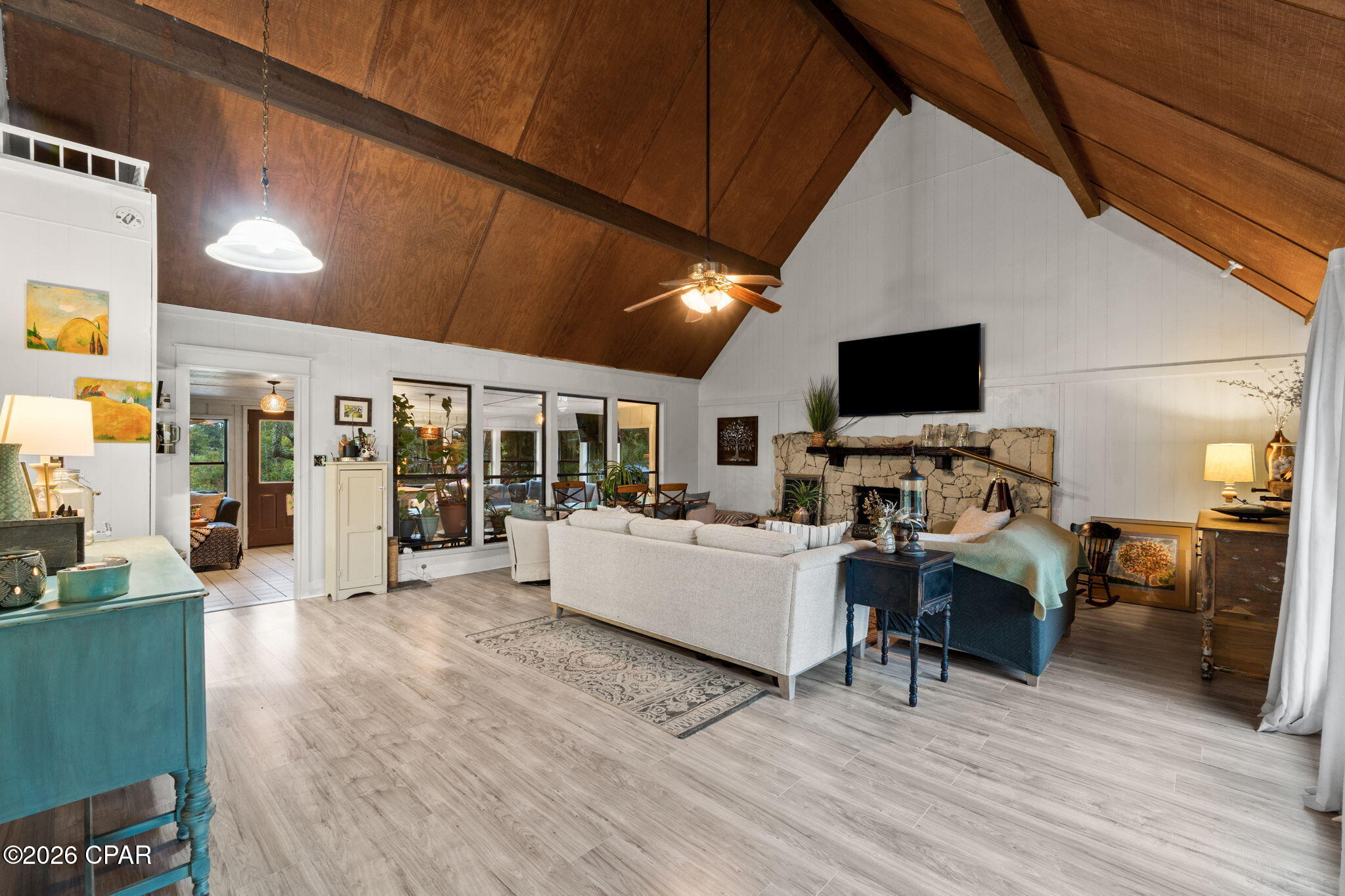 Deerpoint Lake Heights - Residential
