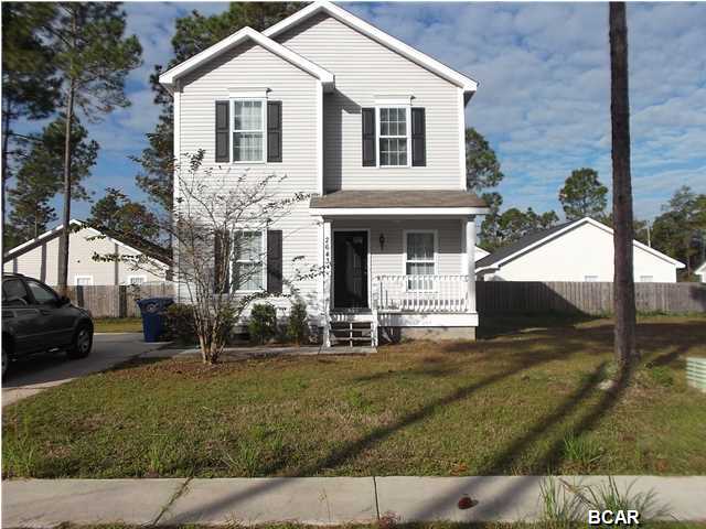 Energy efficient home in a quiet subdivision. Hardwood floors, stainless steel appliances. Convenient to shopping and Tyndall Air Force Base. Pets Negotiable.