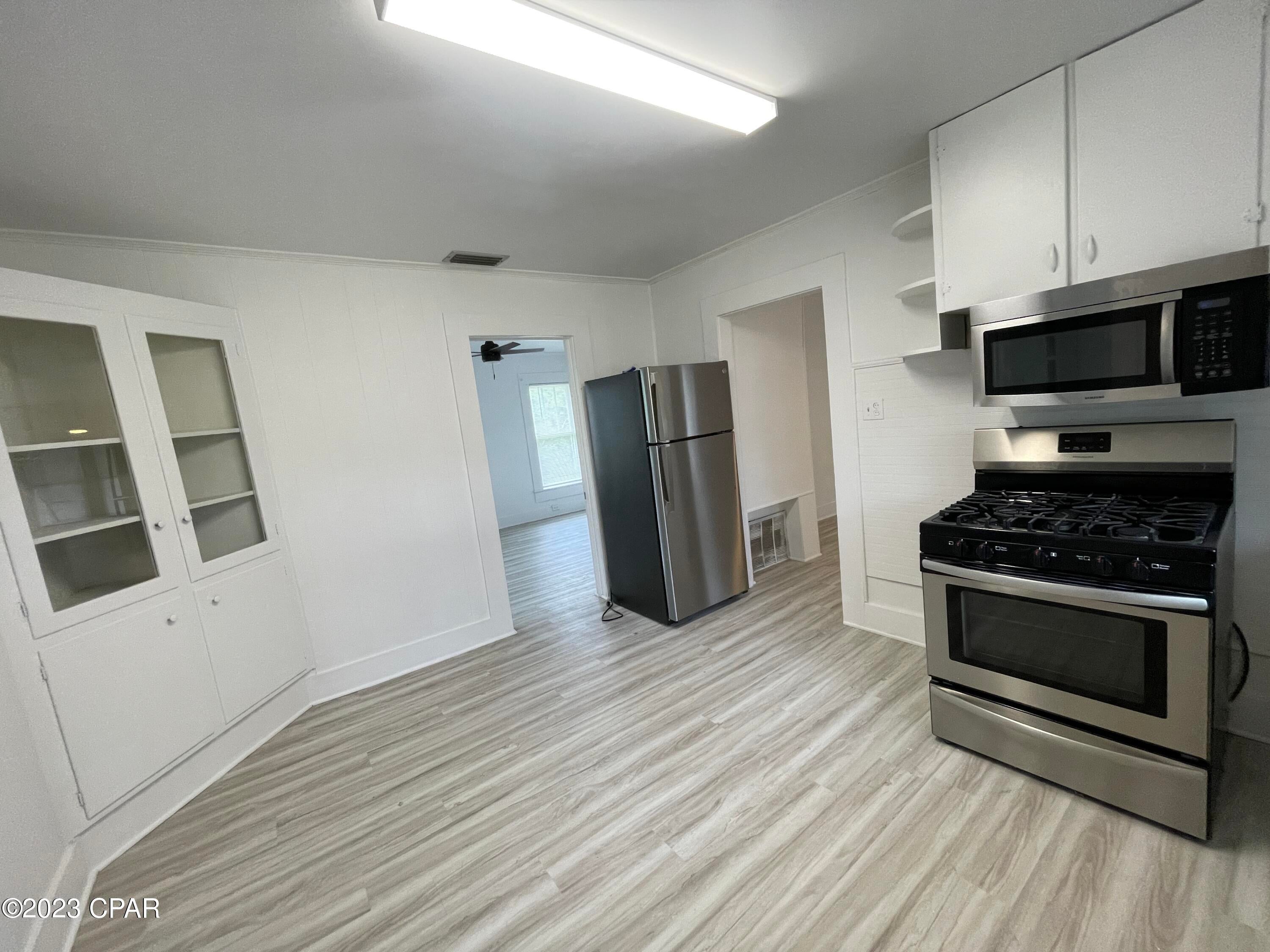 [No Recorded Subdiv] - Residential Lease