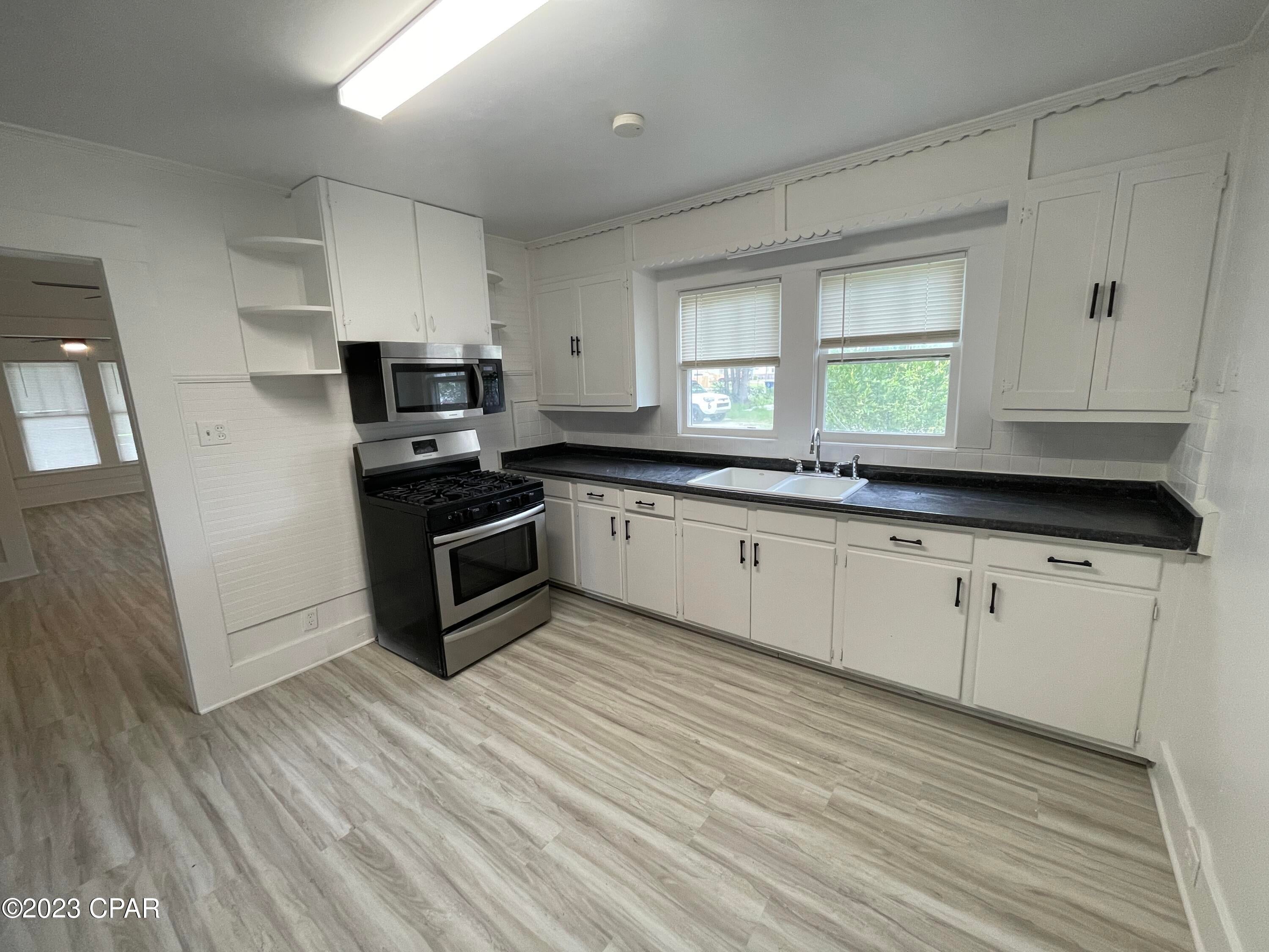 [No Recorded Subdiv] - Residential Lease