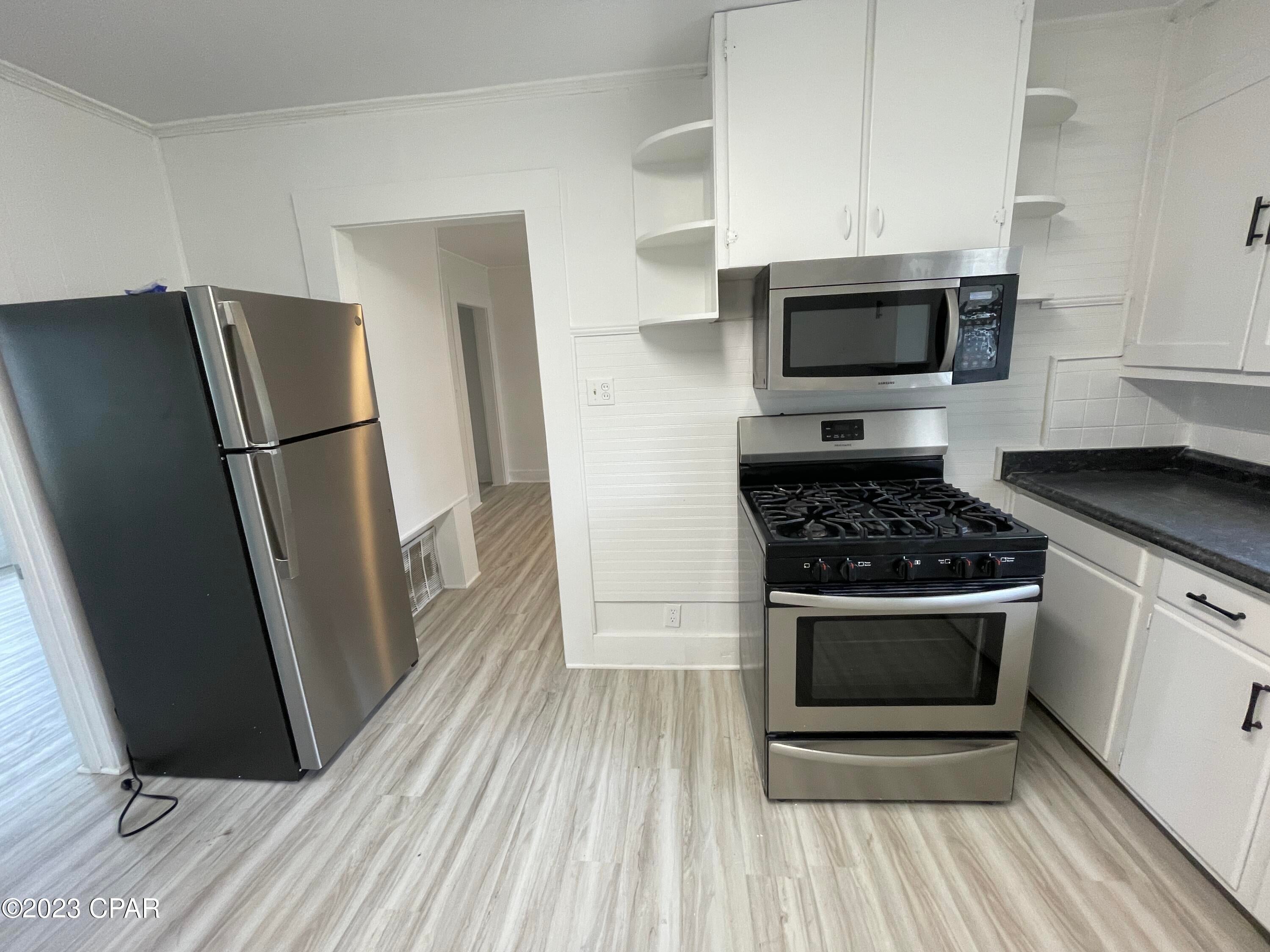 [No Recorded Subdiv] - Residential Lease