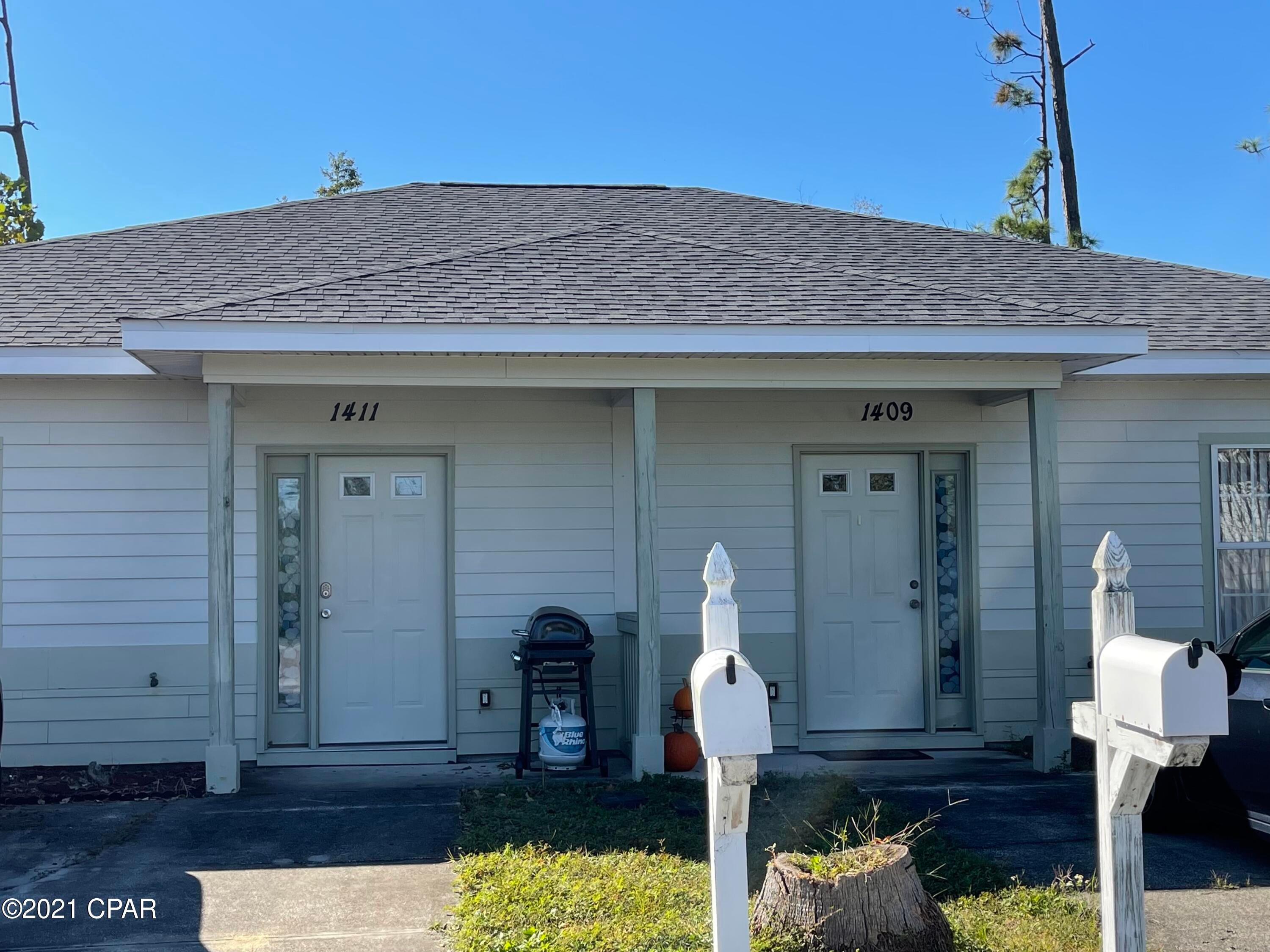 Entire duplex for sale in Lynn Haven! Great opportunity to own an income producing property. Each individual side of this duplex is a 2 bedroom, 2 bath for a total of 4 bedrooms and 4 baths. Listing details include both sides of the duplex. All measurements and other information should be verified if important.