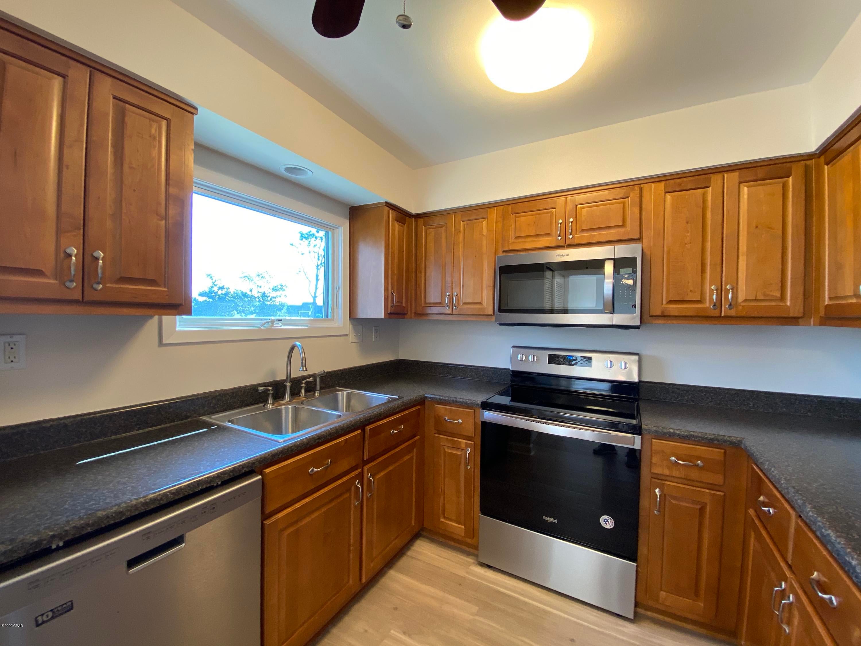 [No Recorded Subdiv] - Residential Lease